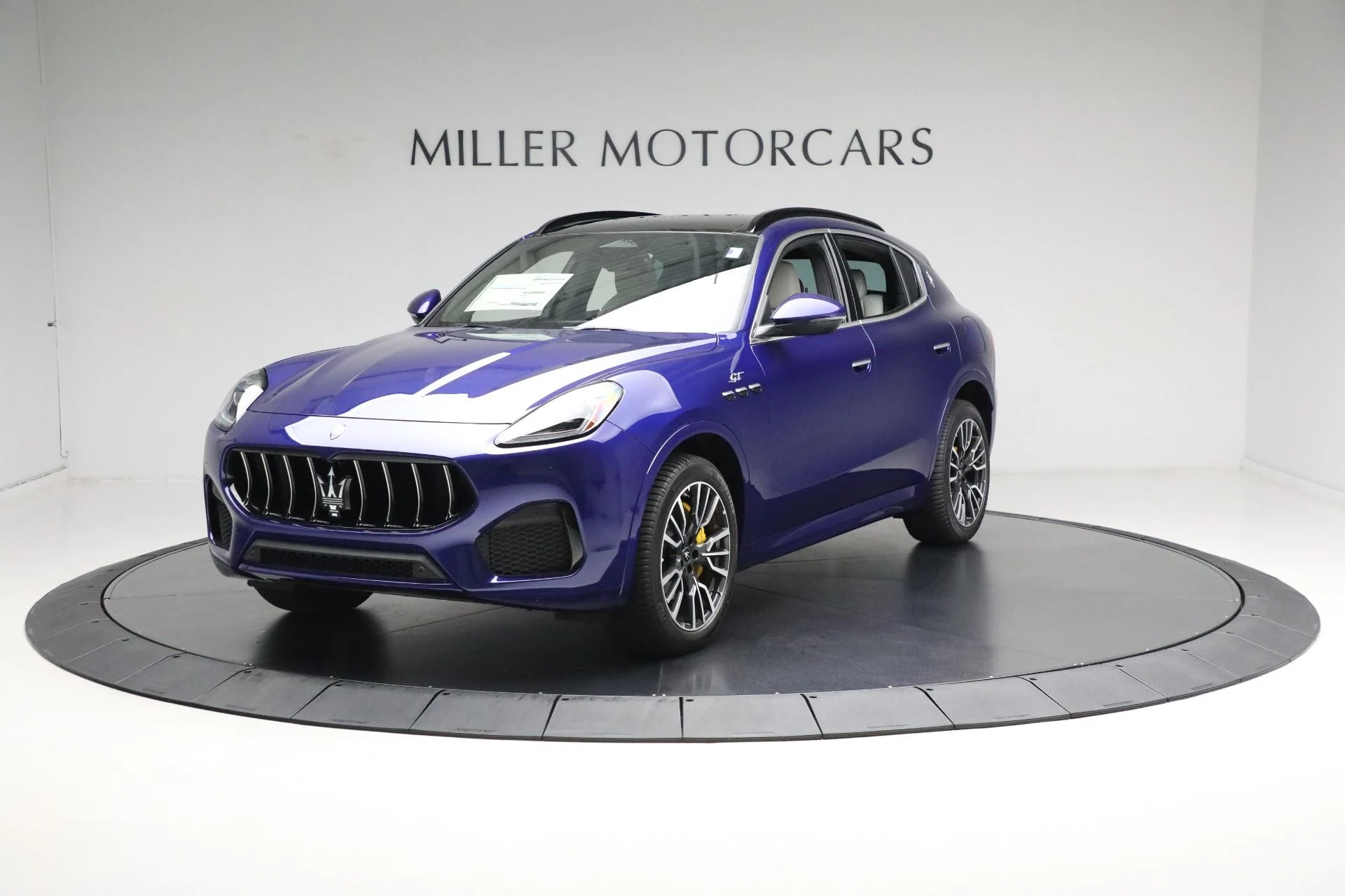 mph002_3587125516_New_2024_Maserati_Grecale_GT_157a5604a2