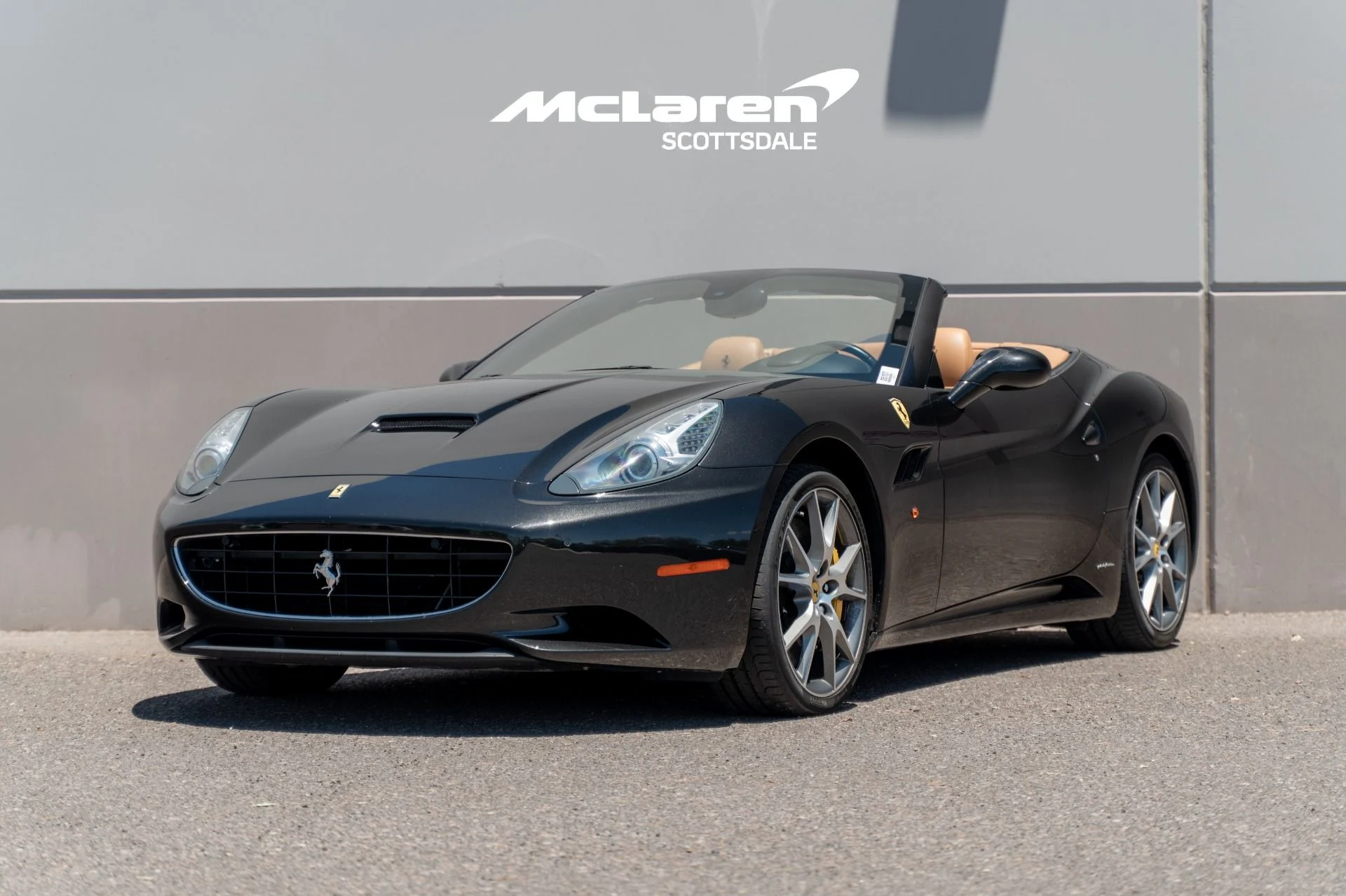 mph002_3587308081_Used_2014_FERRARI_CALIFORNIA_1784916398_0c9e5d2217