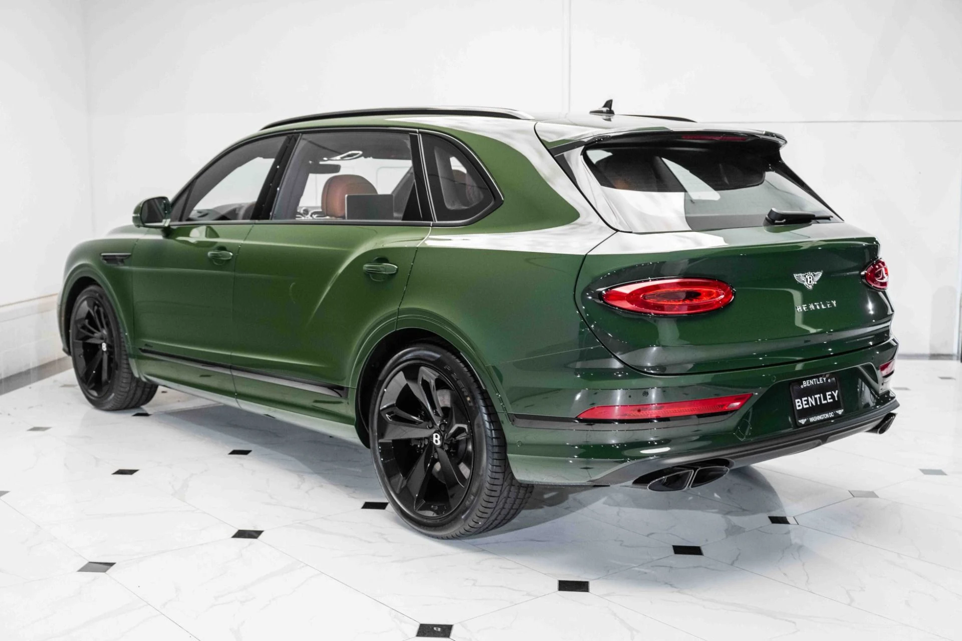 mph002_3589970338_Used_2024_Bentley_Bentayga_EWB_Azure_V8_1718899287_c77ec0f5c3