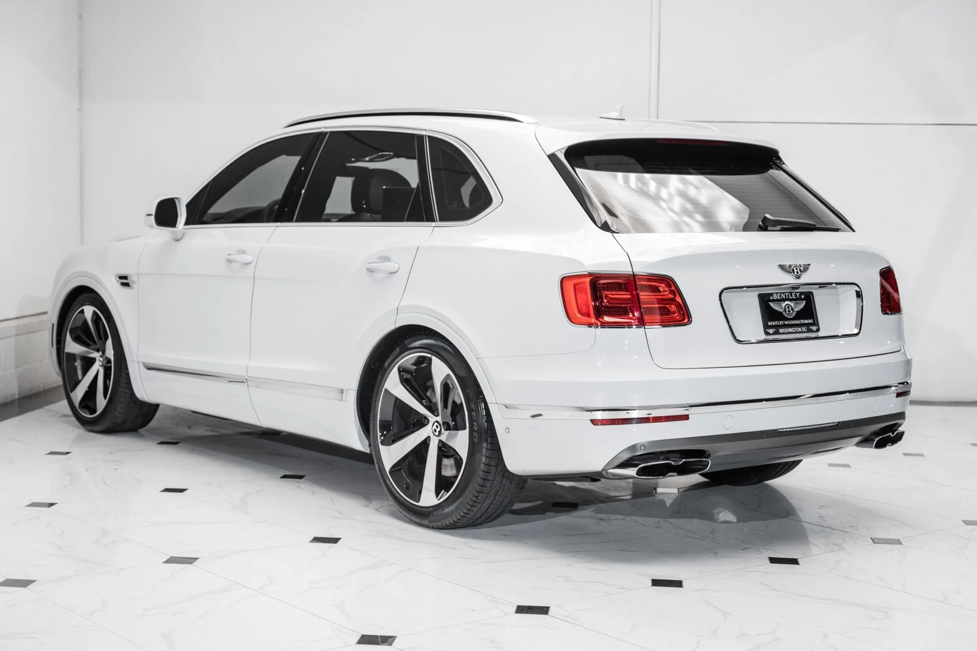 mph002_3591130765_Used_2019_Bentley_Bentayga_V8_1759420865_0831ae2322