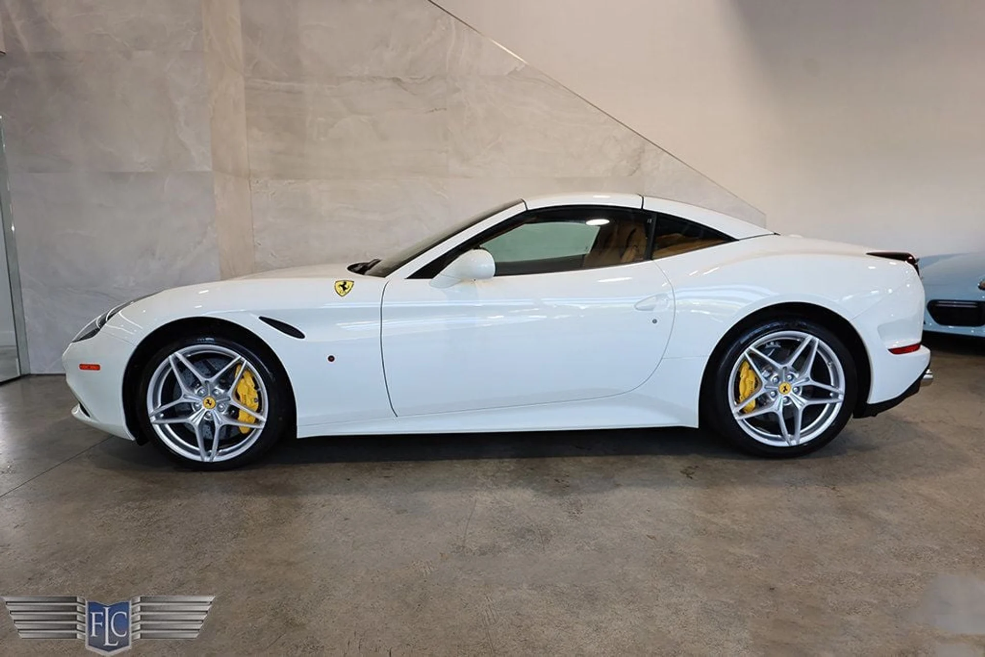 mph002_3594072872_used_2015_ferrari_california_t2drconvertible_9689_22995447_3_1024_4eb6d1a651