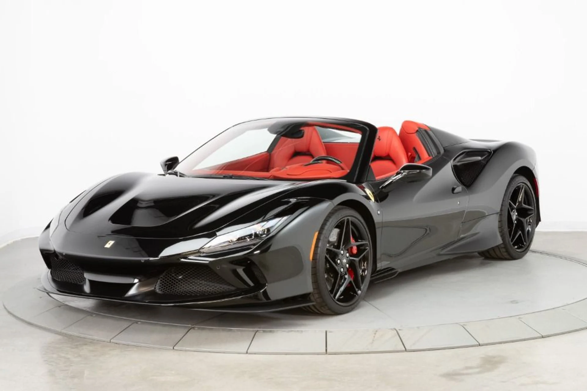 mph002_3599703169_Used_2021_Ferrari_F8_Spider_ca30041f2a