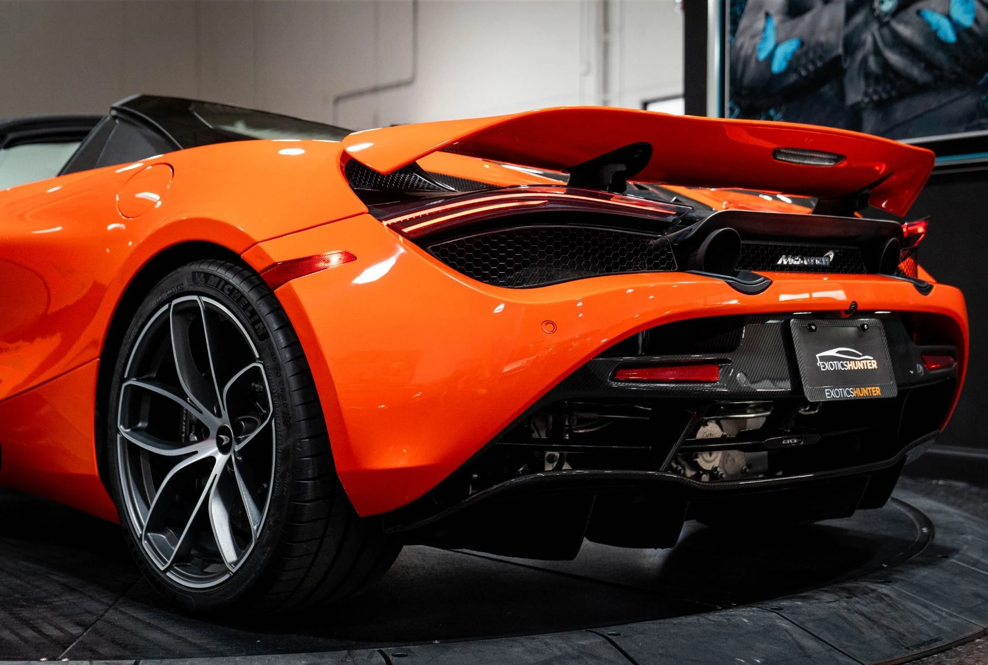 mph002_3602928787_Used_2019_Mc_Laren_720_S_Spider_1767641585_0510369953