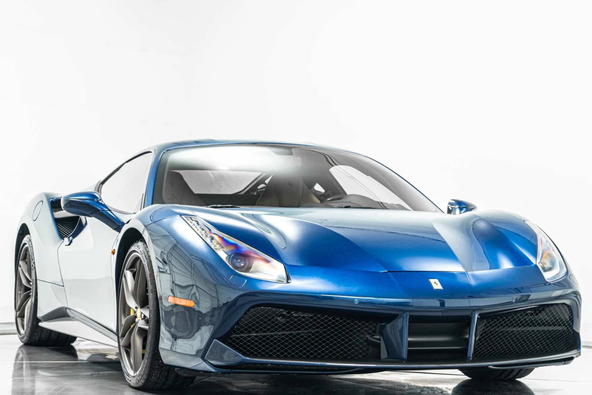 mph002_3604420899_Used_2018_Ferrari_488_GTB_1778536187_973e0d0282