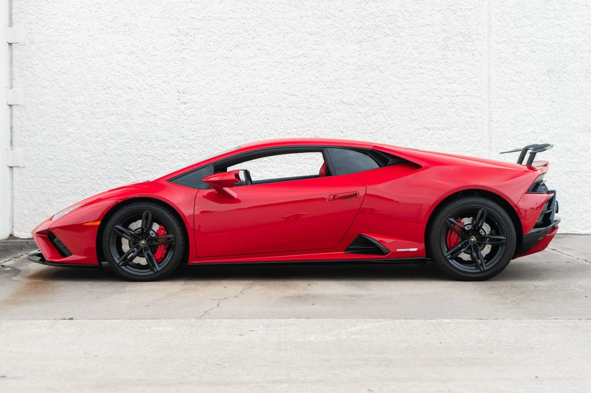 mph002_3606114818_Used_2021_Lamborghini_Huracan_EVO_1778012015_a98f410518