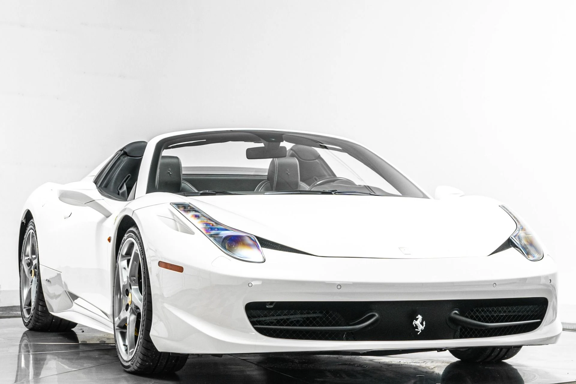 mph002_36104302_Used_2014_Ferrari_458_Spider_1788900458_5afc3244bd