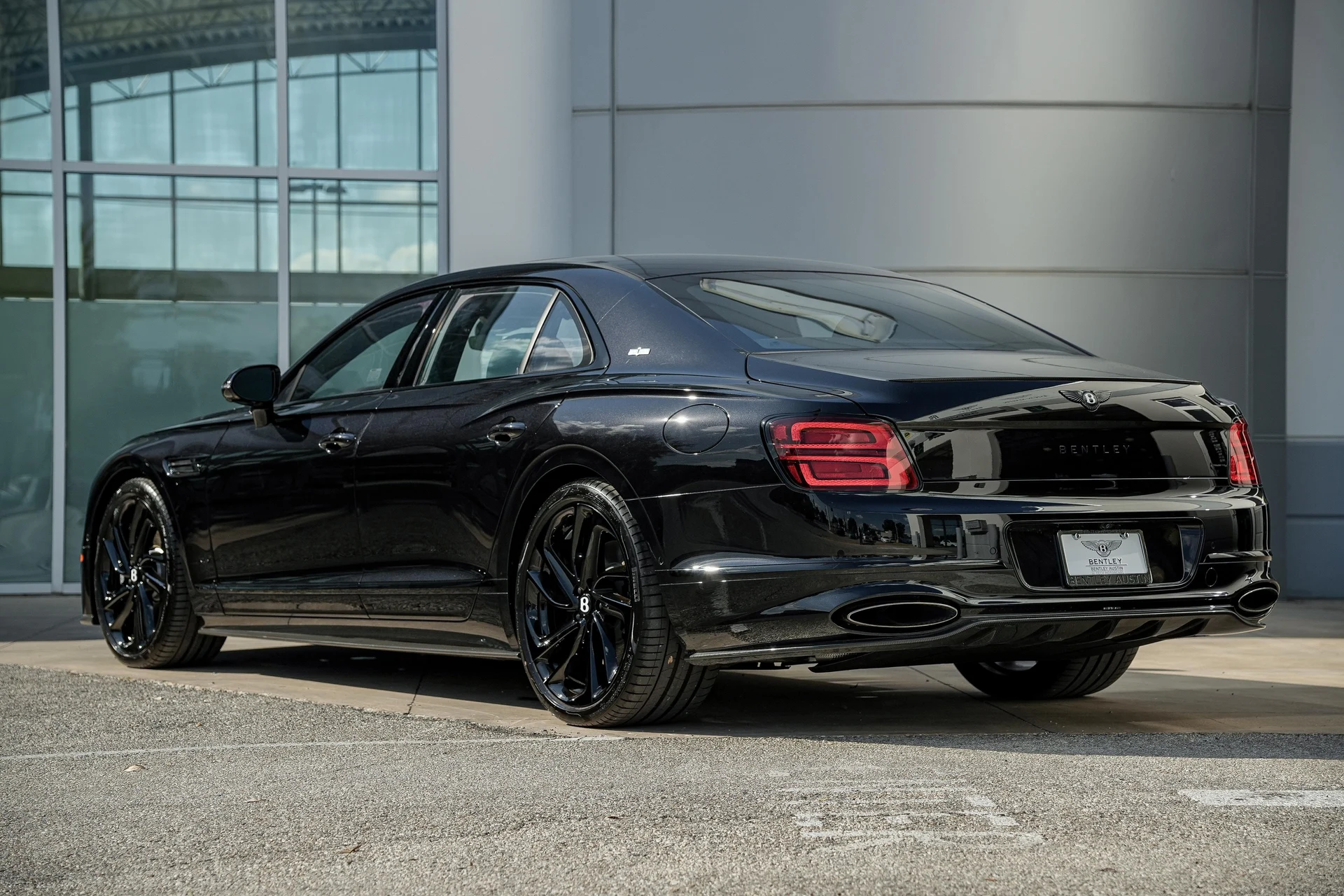 mph002_3623447487_Hi_Tech_Luxury_Imports_LLC_SCBBR_6_ZG_1_SC_022806_image_2_ea44178c8e
