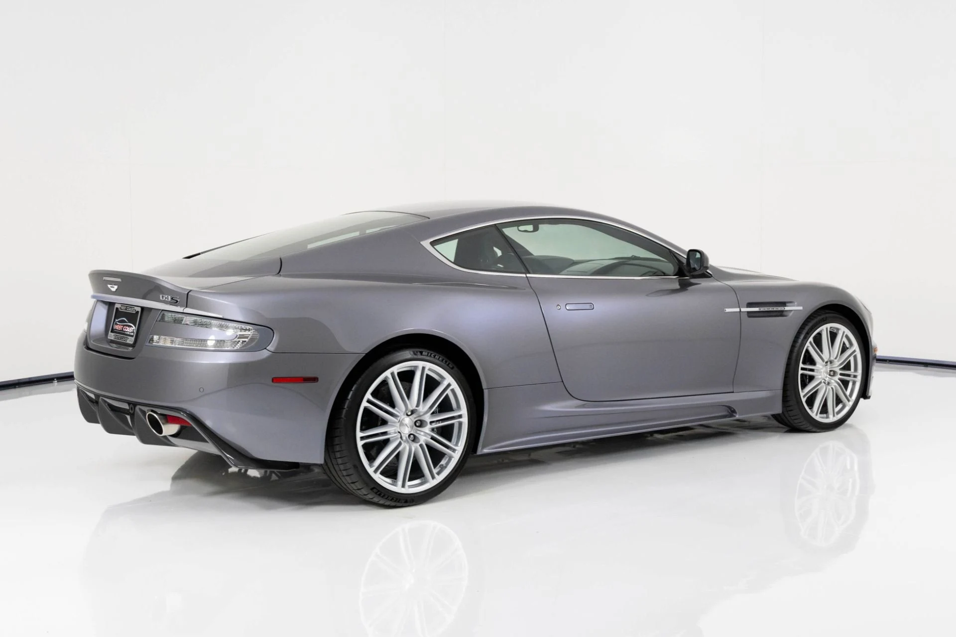 mph002_3626506051_Used_2009_Aston_Martin_DBS_1763602360_c1ceea98fa