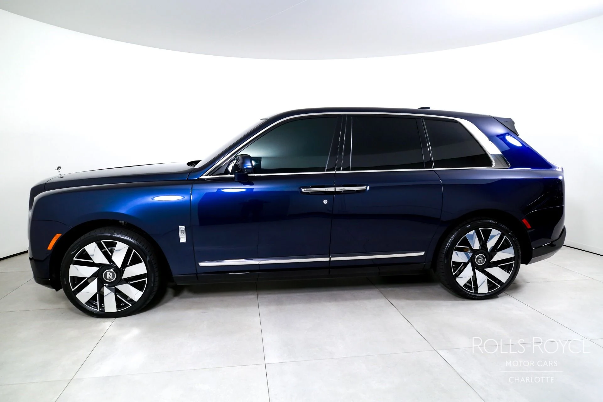 mph002_3628876156_Used_2025_Rolls_Royce_Cullinan_1789143669_df7c198d35