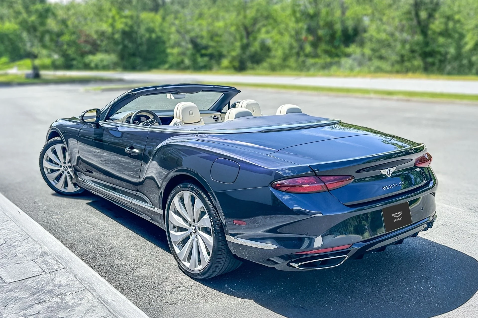 mph002_3629049513_New_2026_Bentley_Continental_GT_GTC_1779707552_d9d4e377f3