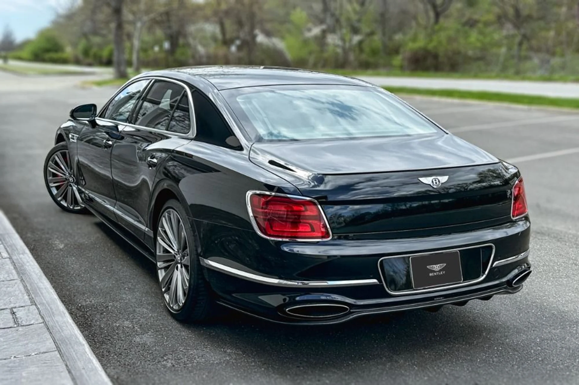 mph002_3635083410_Used_2023_Bentley_Flying_Spur_Speed_1778073007_dfaa3ccb11