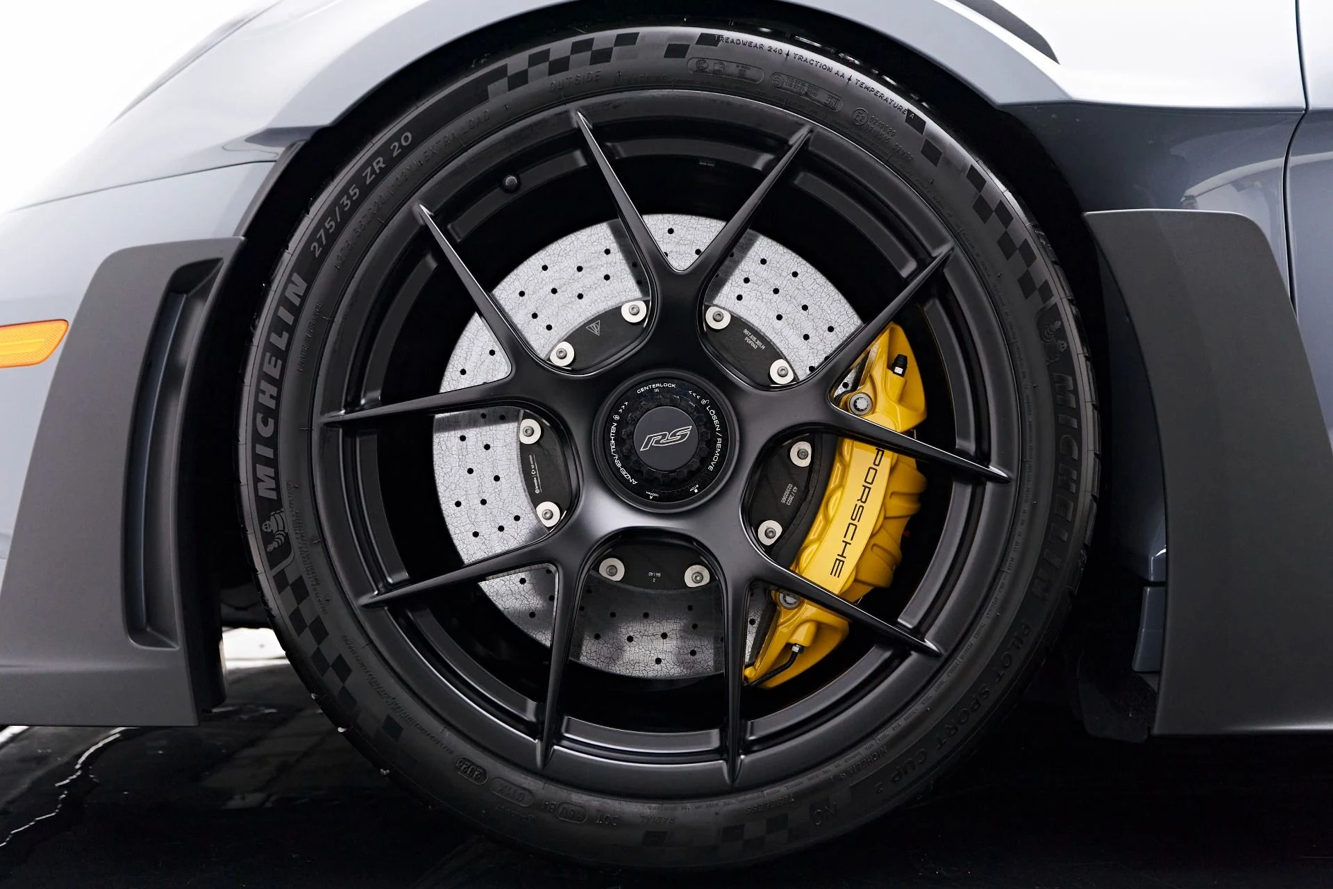 mph002_3649910222_Used_2024_Porsche_911_GT_3_RS_1717031598_396bbfba01