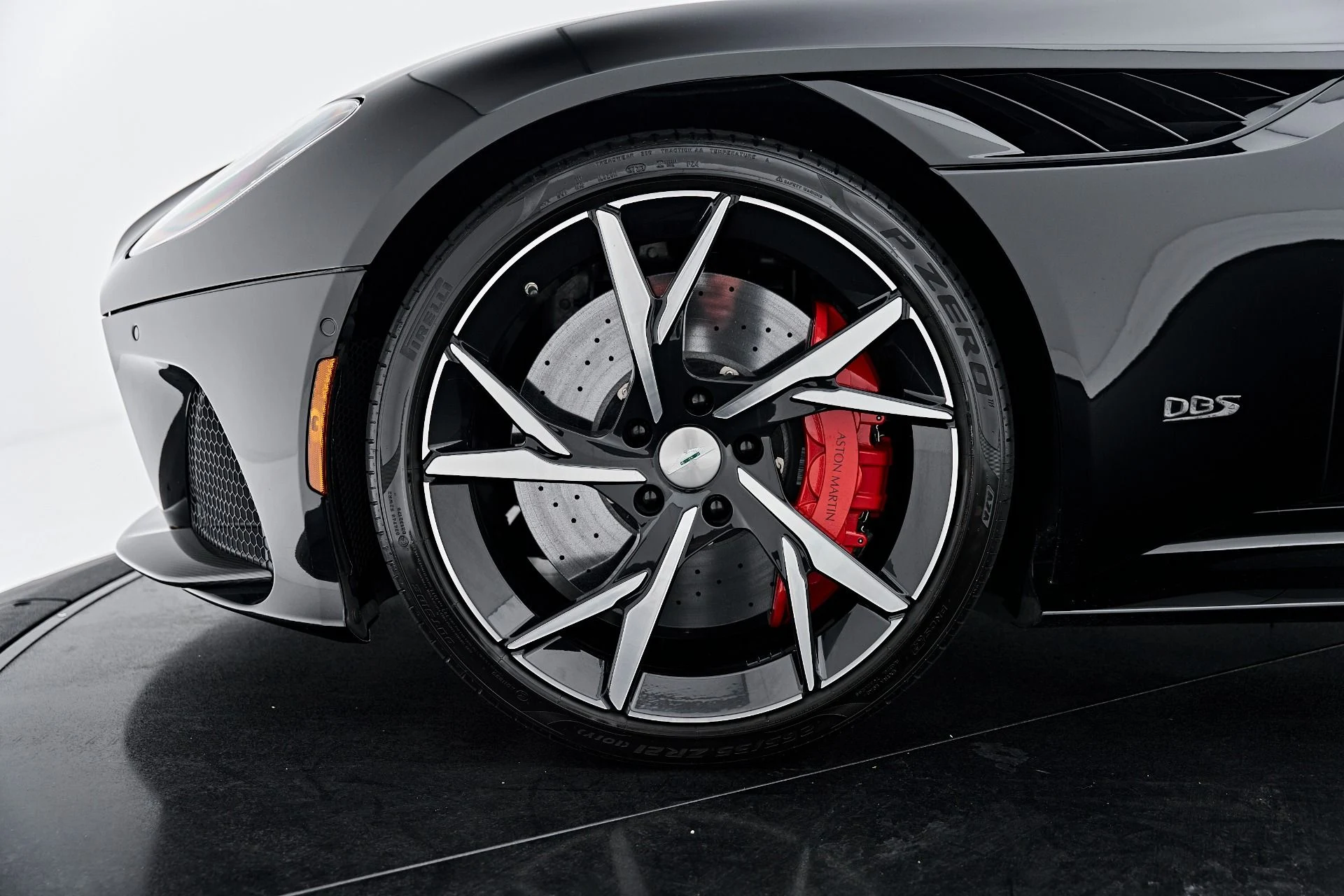 mph002_3651729742_Used_2019_Aston_Martin_DBS_Superleggera_1791337376_711f1c1b1b