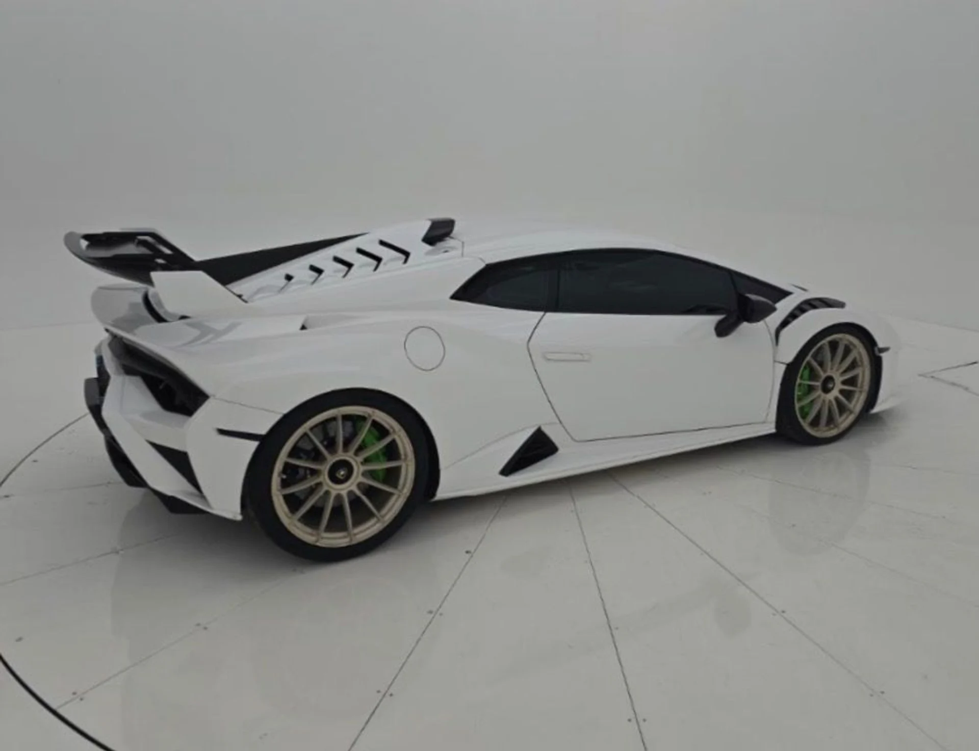 mph002_3652276536_13344_p3_l_8493097f27