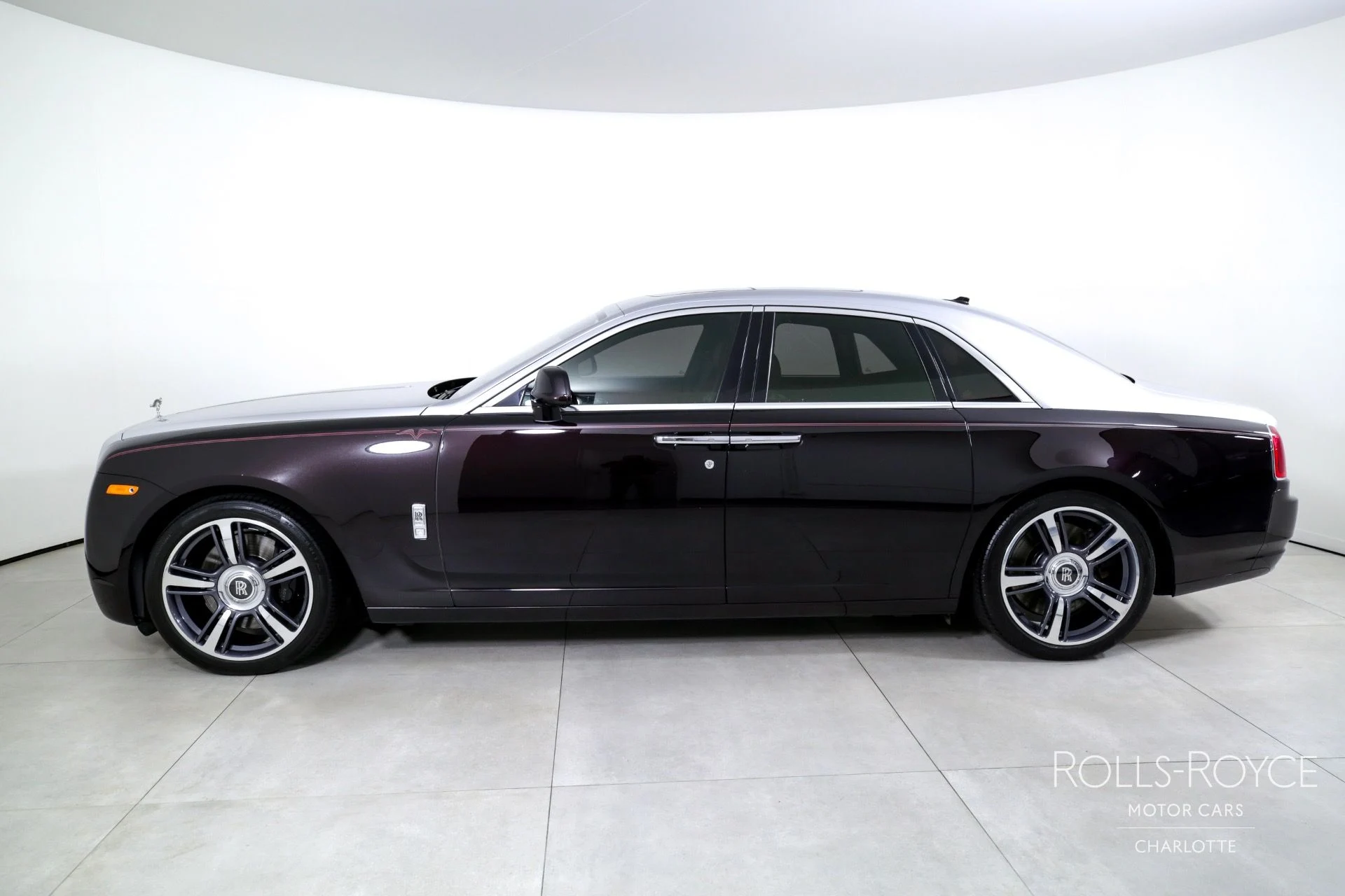 mph002_3665100396_Used_2014_Rolls_Royce_Ghost_1747161700_a83c15f3da