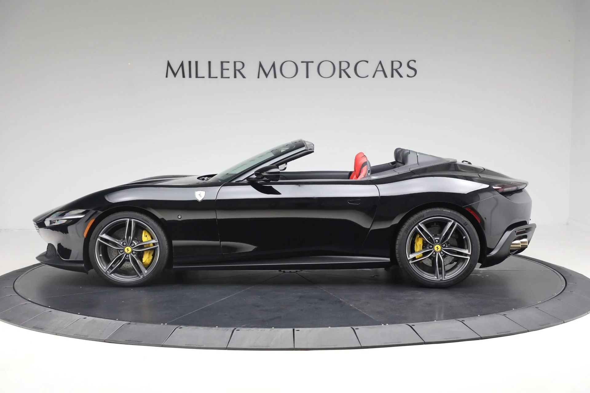 mph002_3665830481_Used_2024_Ferrari_Roma_Spider_1759961484_85a1b4ff28