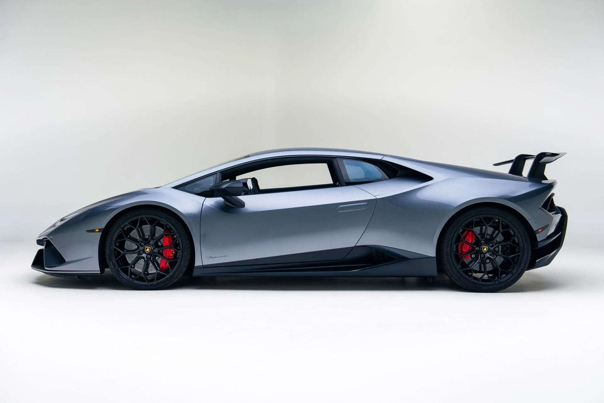 mph002_3682428149_Used_2018_Lamborghini_Huracan_LP_640_4_Performante_1765562514_599d5c2500