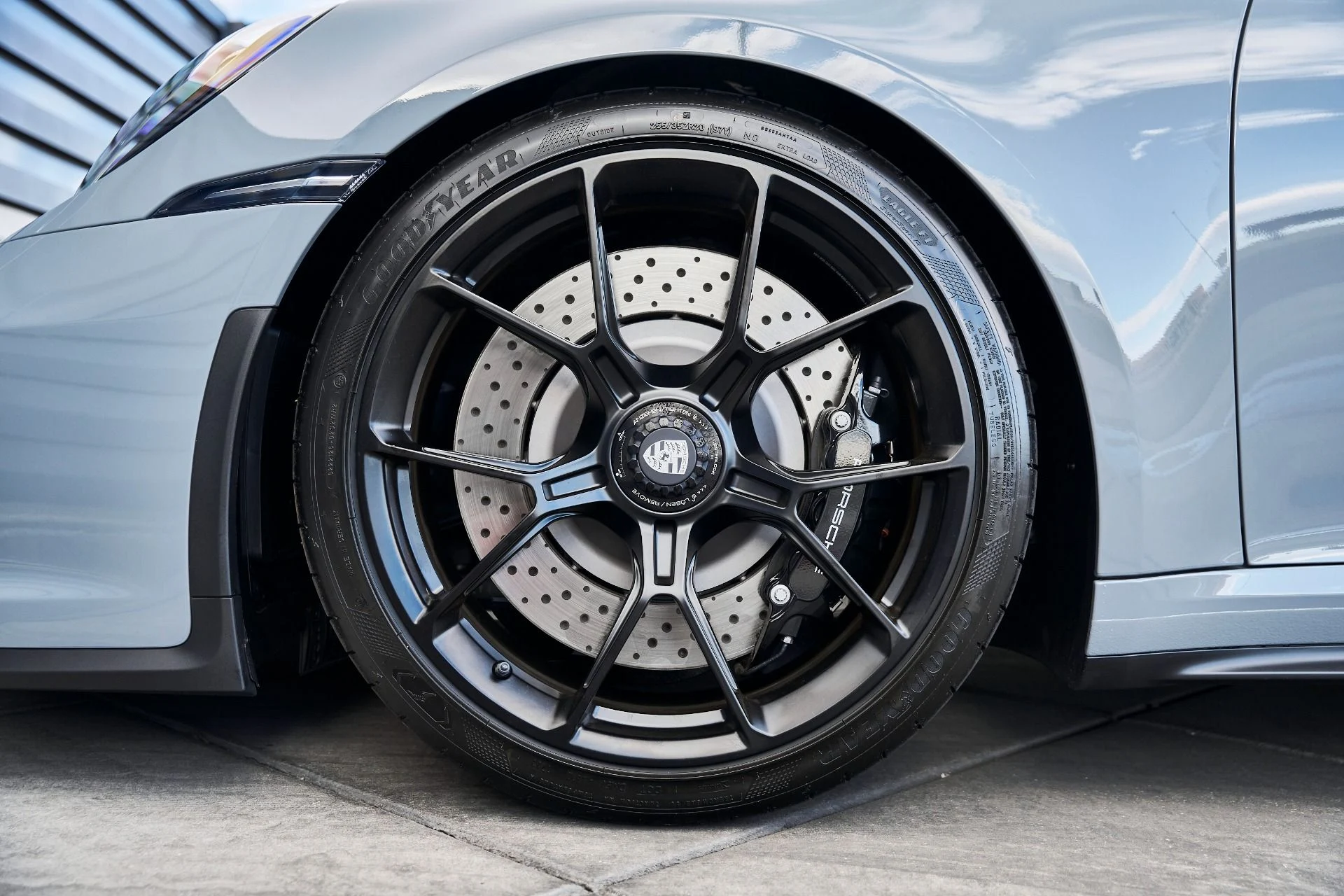 mph002_3691381317_Used_2023_Porsche_911_GT_3_1771295141_1087f6993a