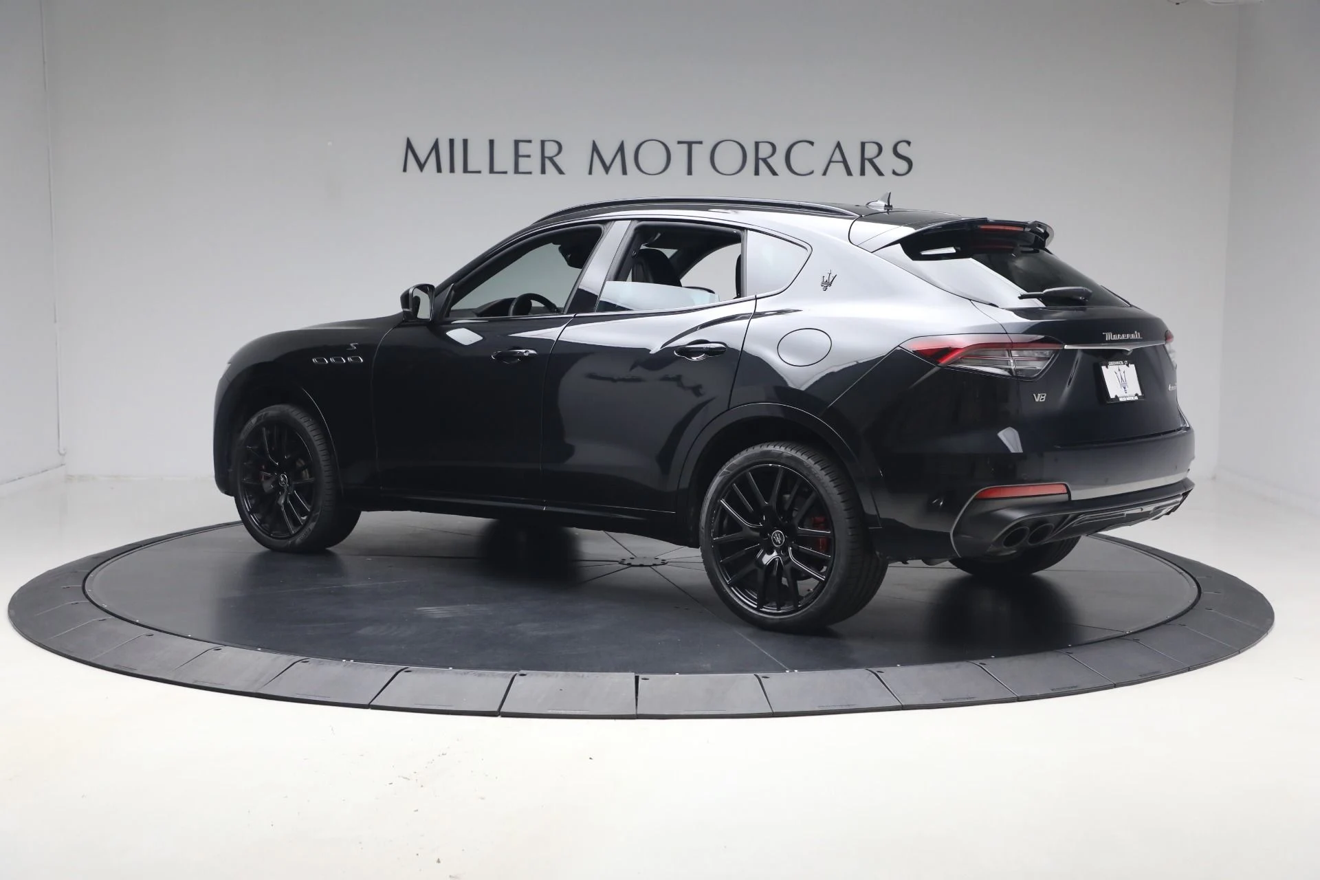 mph002_3708907883_Used_2023_Maserati_Levante_Modena_S_1779288060_32ee6eabe4