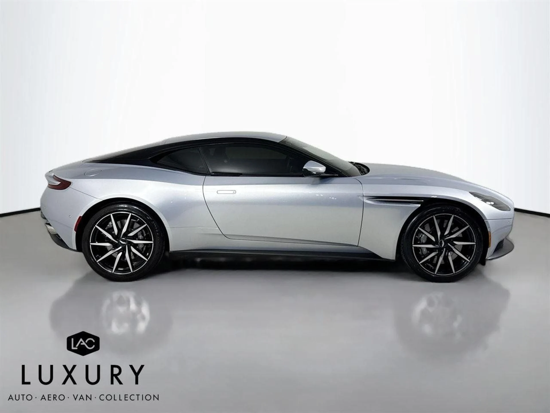 mph002_3710516253_a50060eecbb6b149bfe9be669320c86d_fd431f3bf1