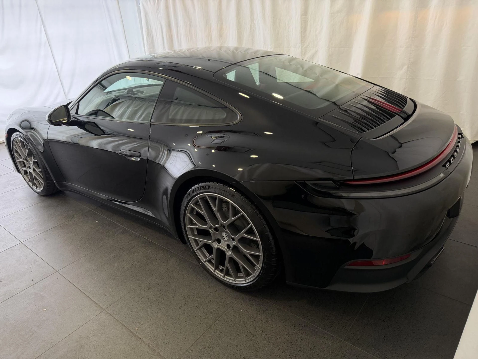 mph002_3714296272_d8c76e3c3157aa1c662e02e530fbb88fx_4fa10fce0f