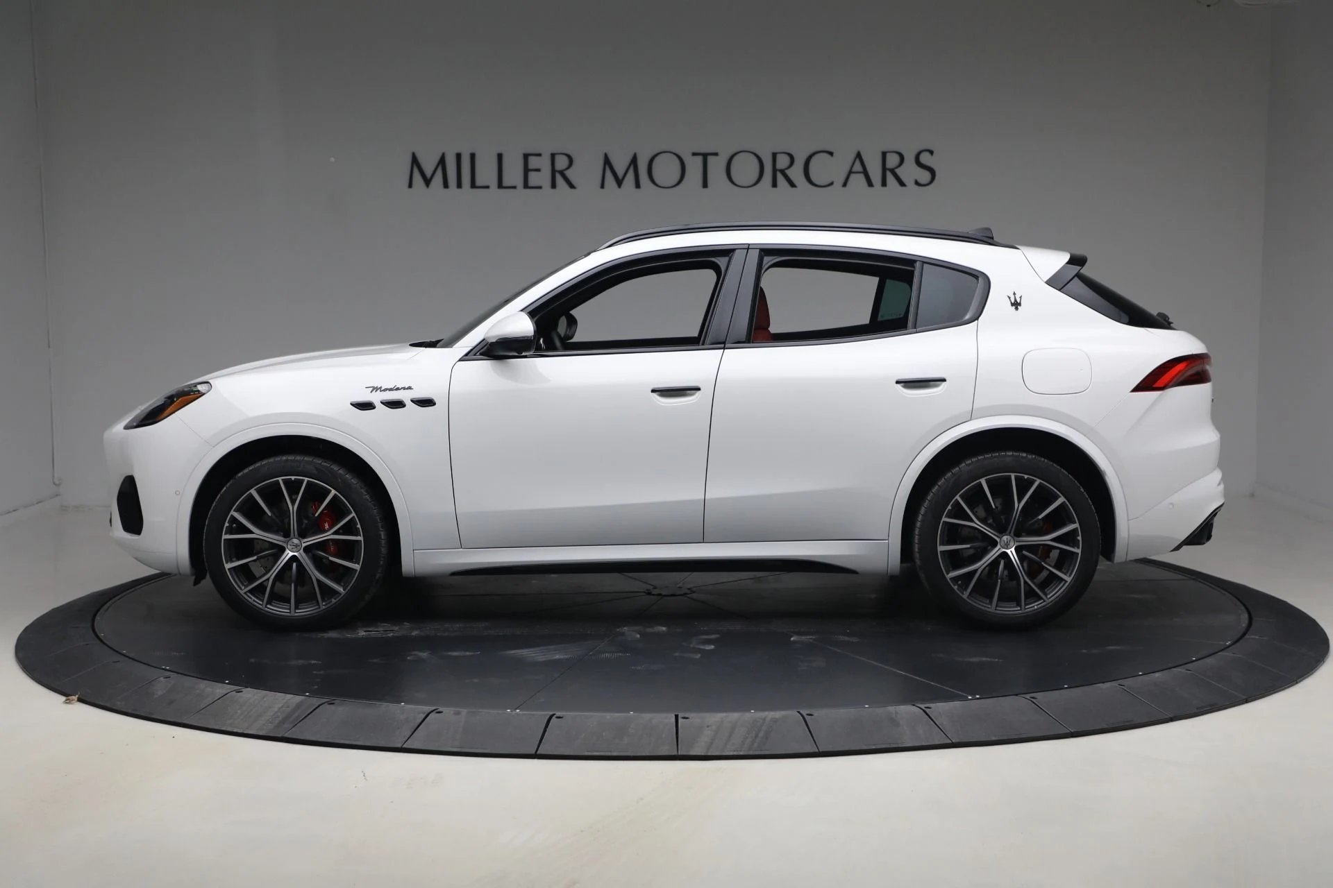 mph002_3718257064_New_2026_Maserati_Grecale_Modena_1769722385_8cd34b2c8a