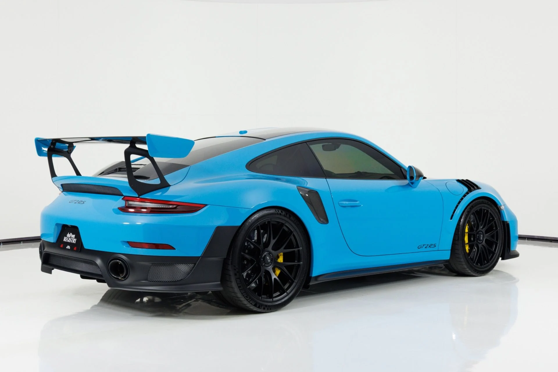 mph002_3720003948_Used_2018_Porsche_911_GT_2_RS_1783631648_7b1b231643