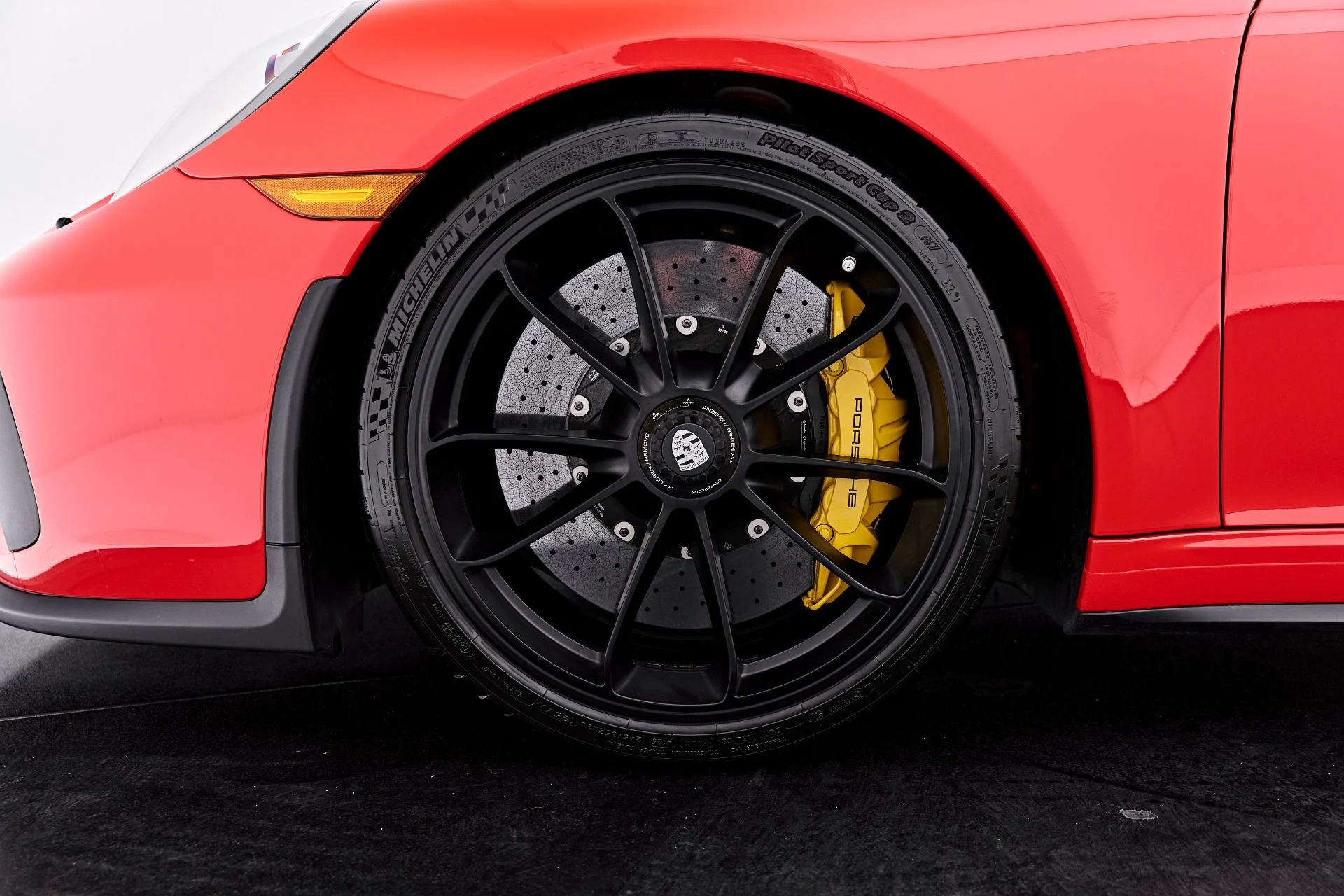 mph002_3734869648_Used_2019_Porsche_911_Speedster_1791997580_dbbed341d5
