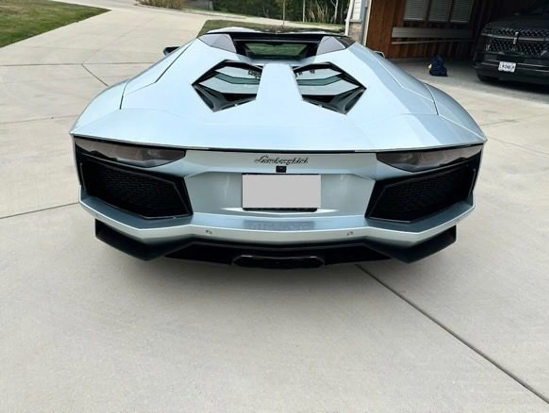 mph002_3737381952_Used_2013_Lamborghini_Aventador_LP_700_4_1760373122_12972e9e4b