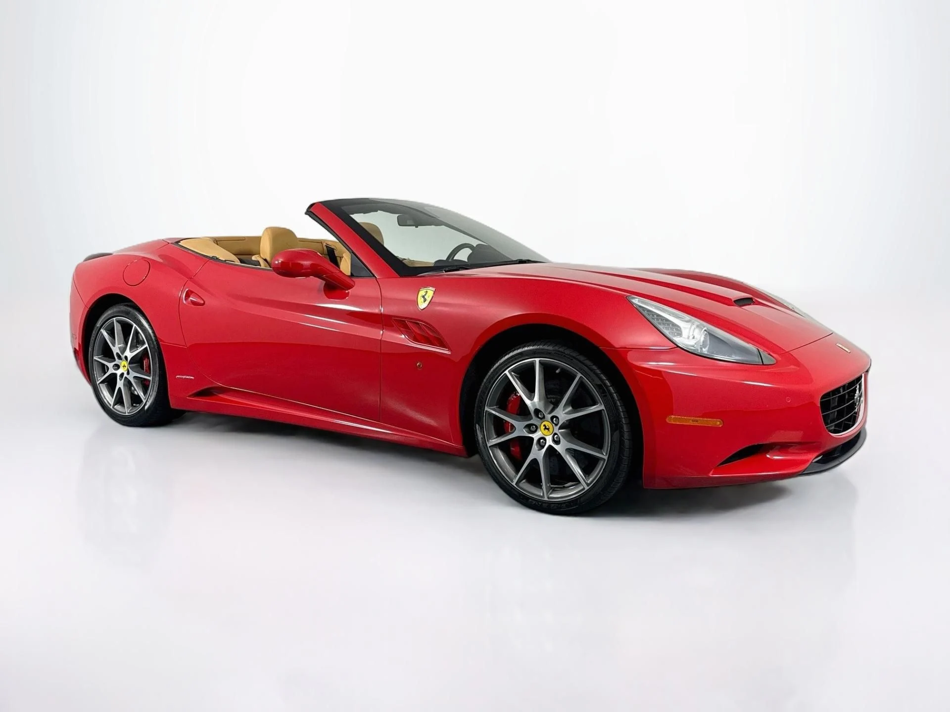 mph002_3737589754_Used_2010_Ferrari_California_1790360461_27617e14c4