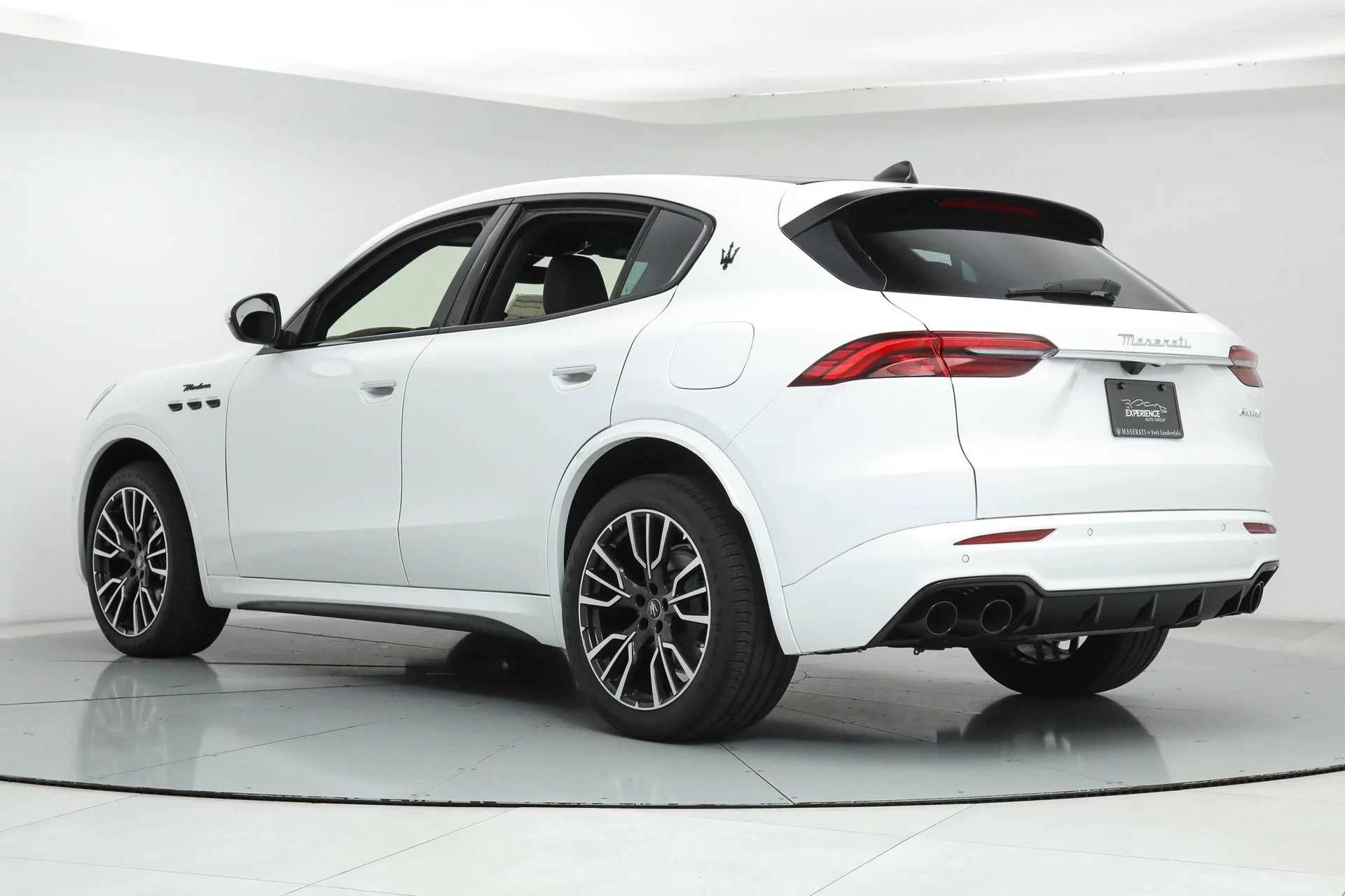 mph002_3740998699_42f3d1121e2c6f1817f9bca552899649_5e27039998