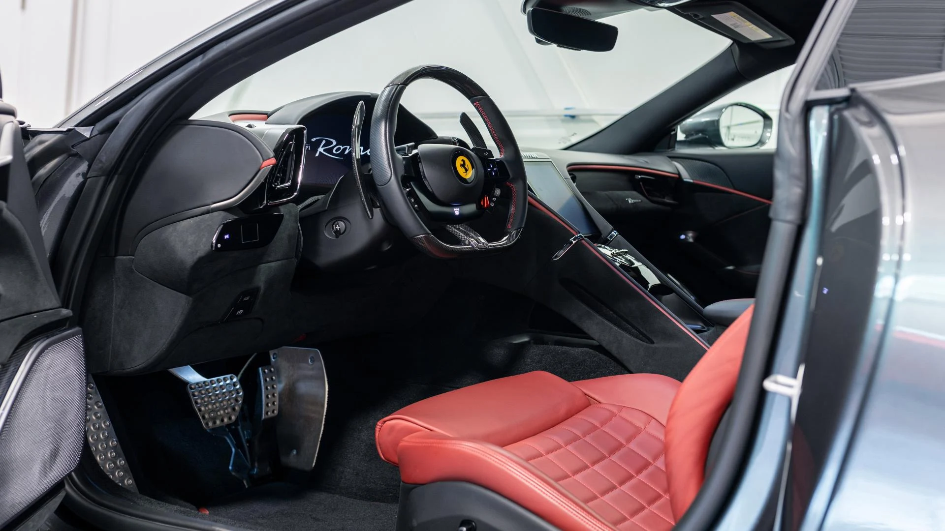 mph002_3754934724_Used_2022_Ferrari_Roma_Base_1782922824_d7e11df06d