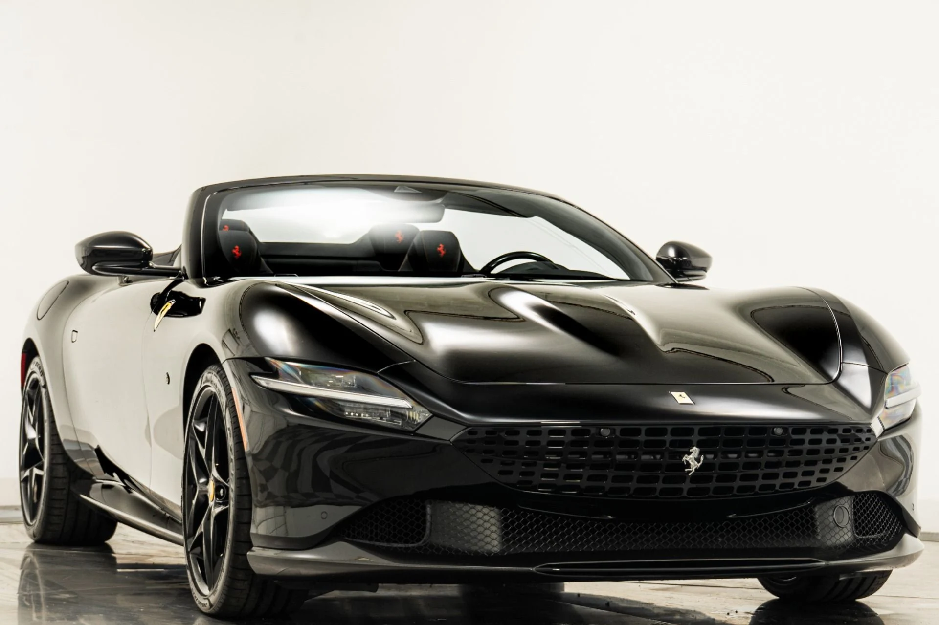 mph002_3762455584_Used_2024_Ferrari_Roma_Spider_1759261695_b21971970b