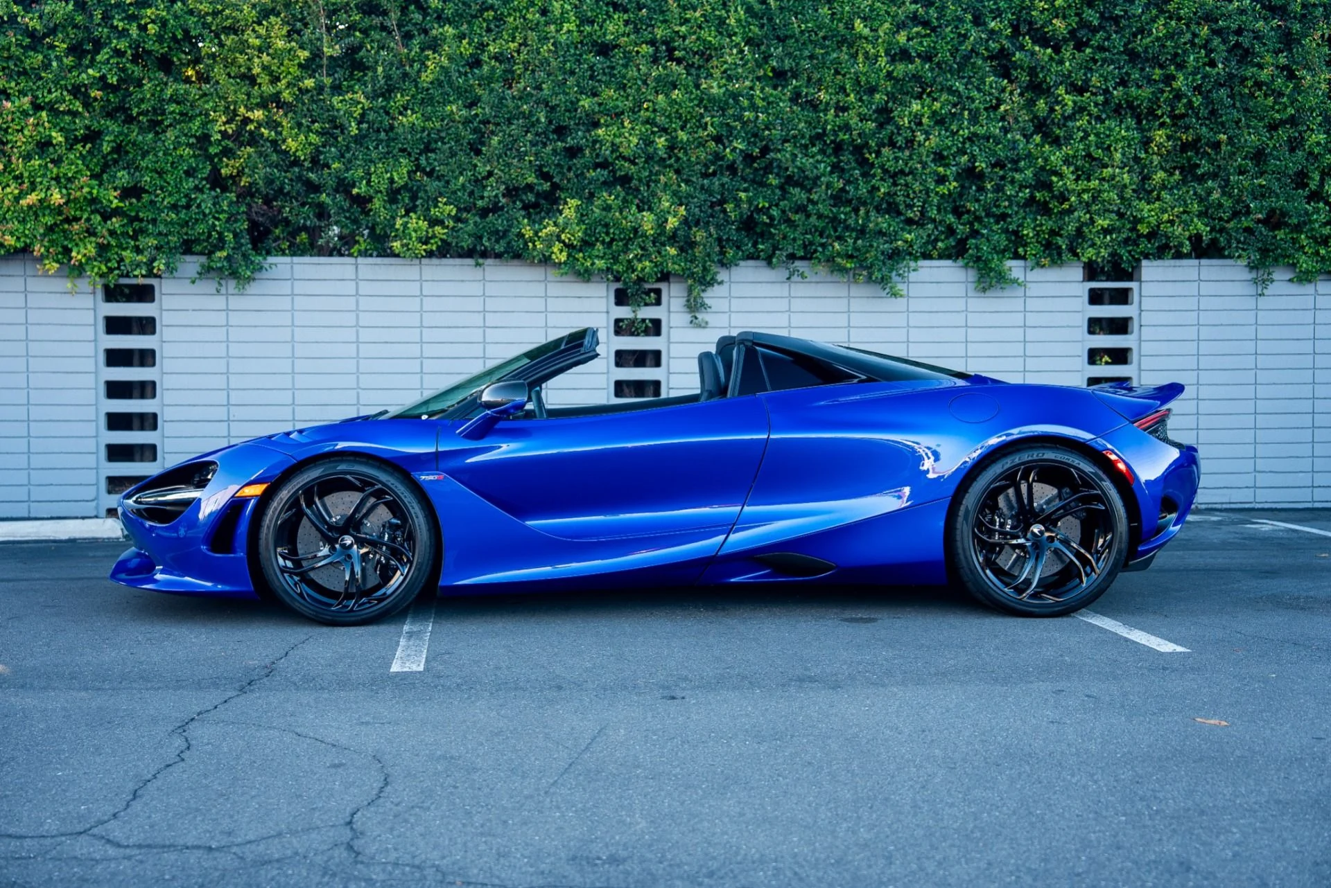 mph002_3762882098_Used_2024_Mc_Laren_750_S_Spider_1764028918_230e524d0b