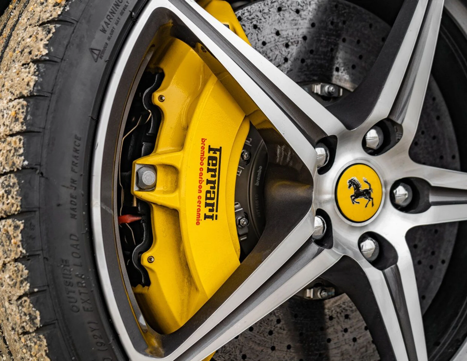 mph002_3764173820_ferrari_458_italia_2015_08dc35ba75