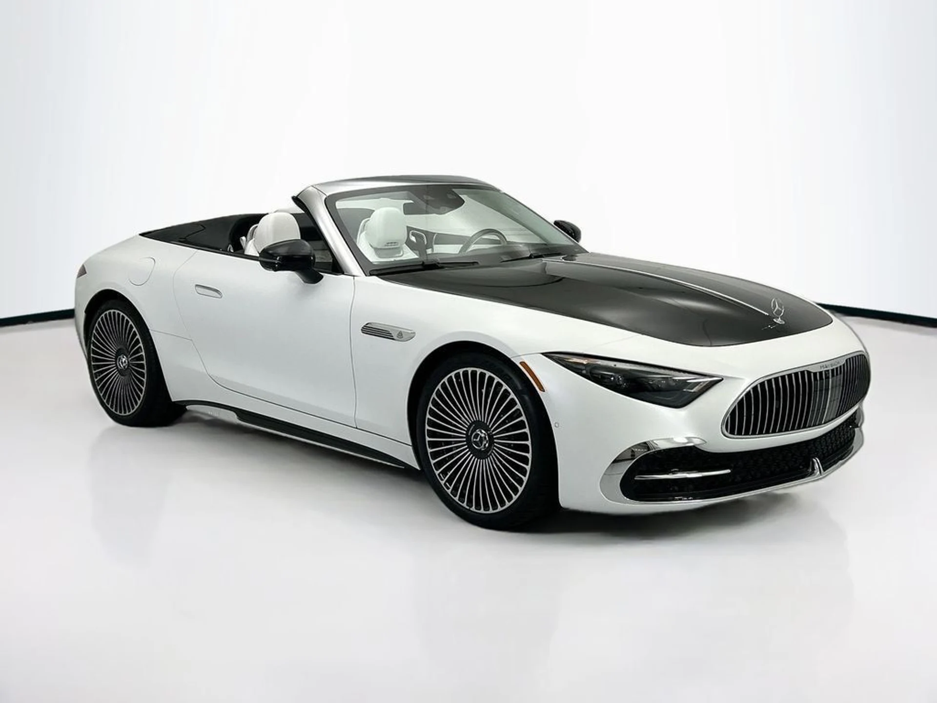 mph002_3766491548_used_2026_mercedes_benz_sl_maybachsl680monogramseriesroadster_8119_23003941_3_1024_374d320ddd