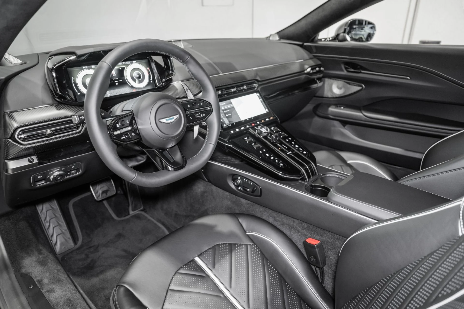 mph002_37729351_New_2026_Aston_Martin_Vantage_S_1784733238_2c1eacb2f0