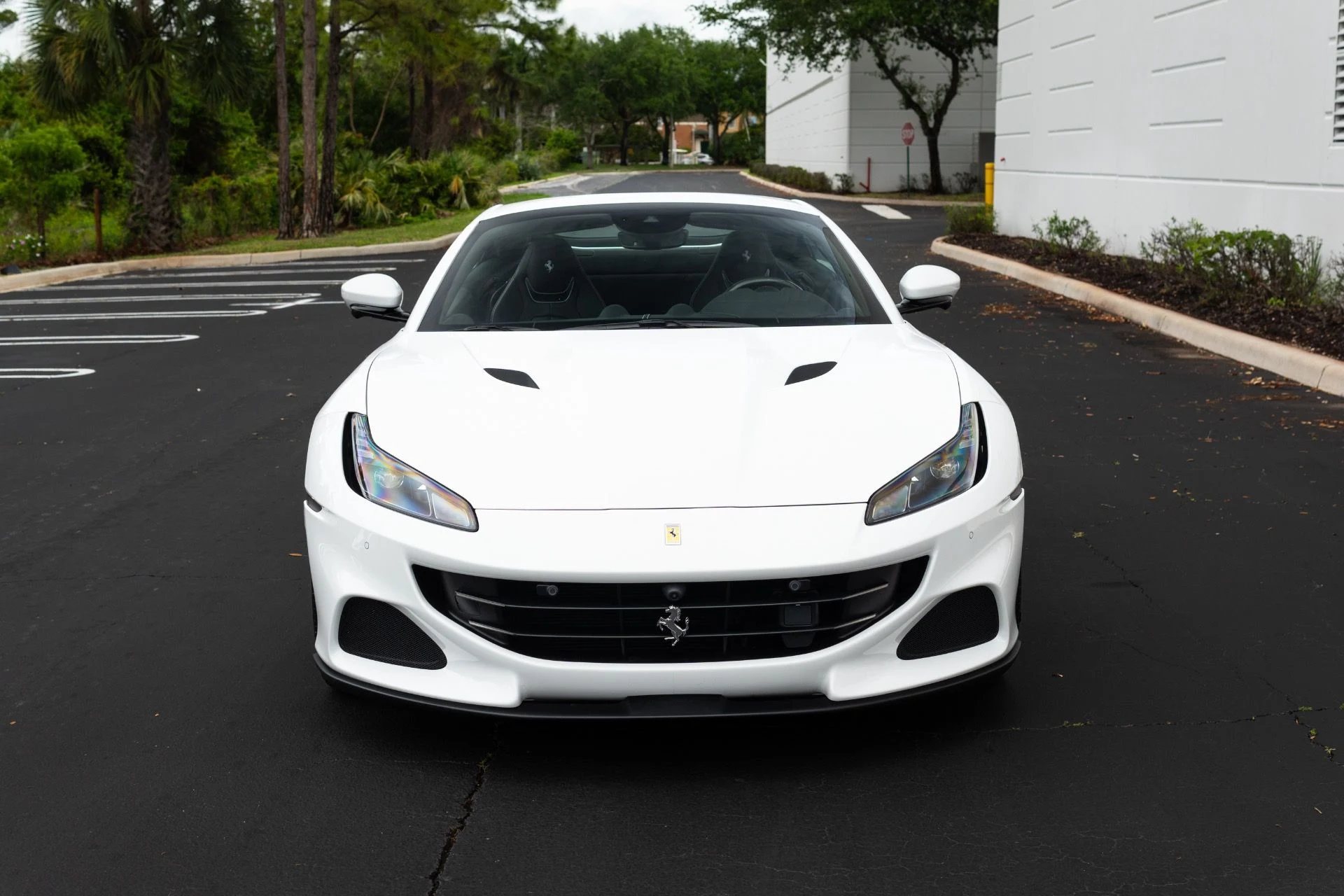 mph002_3773954948_Used_2023_Ferrari_Portofino_M_1775657761_90ddf07008