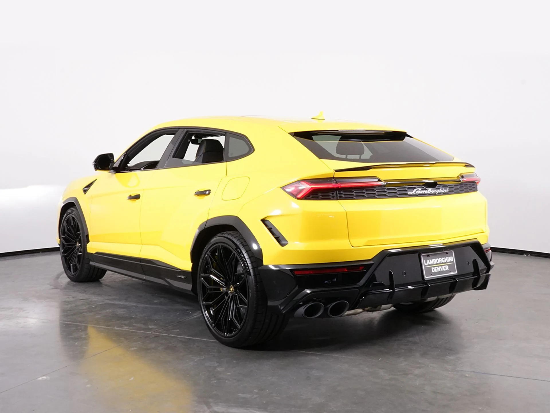 mph002_3776433839_6b24db36dd826f26bf5fcab4a4588b95x_be2670e7e9