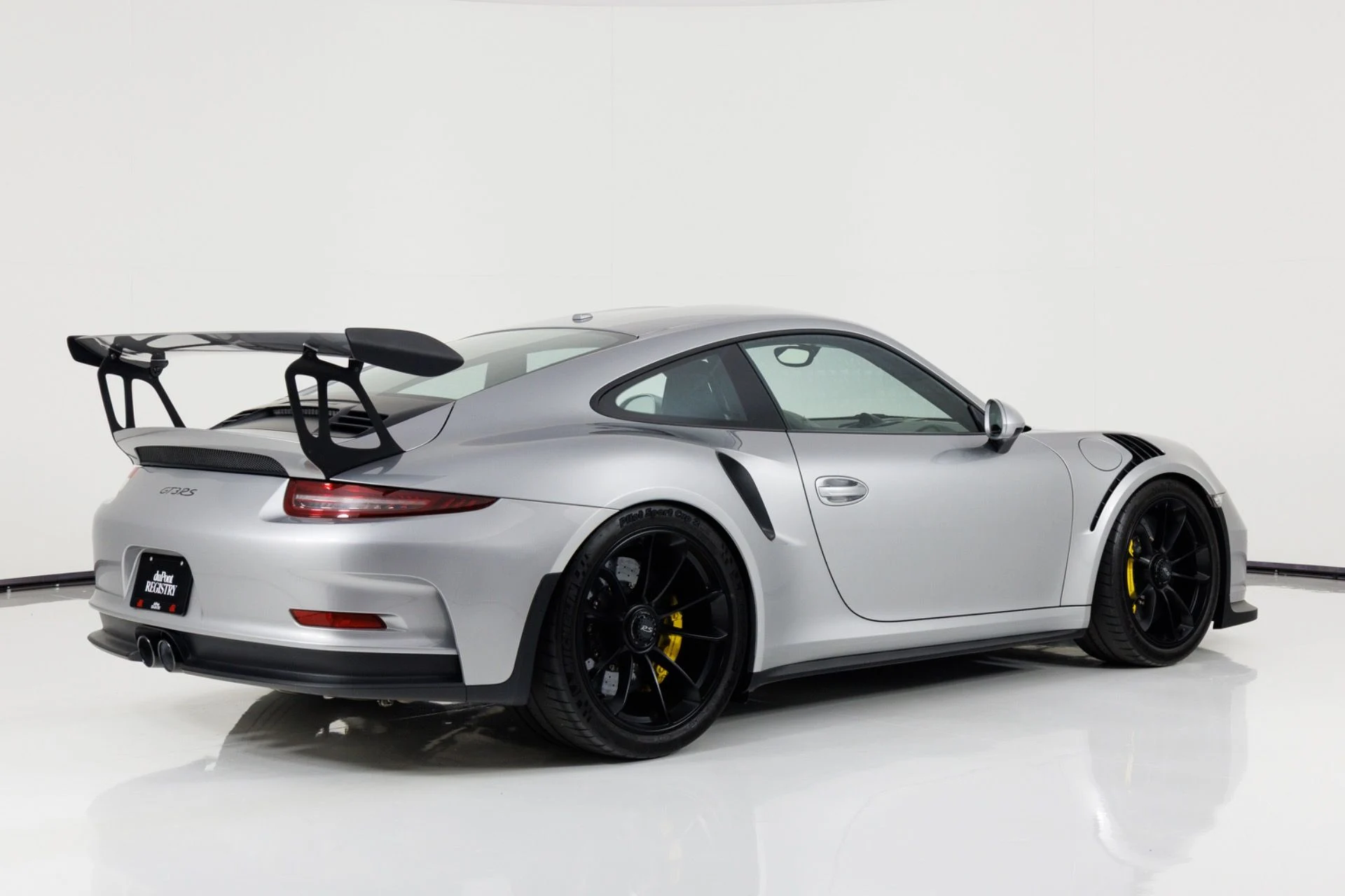 mph002_3779256368_Used_2016_Porsche_911_GT_3_RS_1782496702_b549bf1026