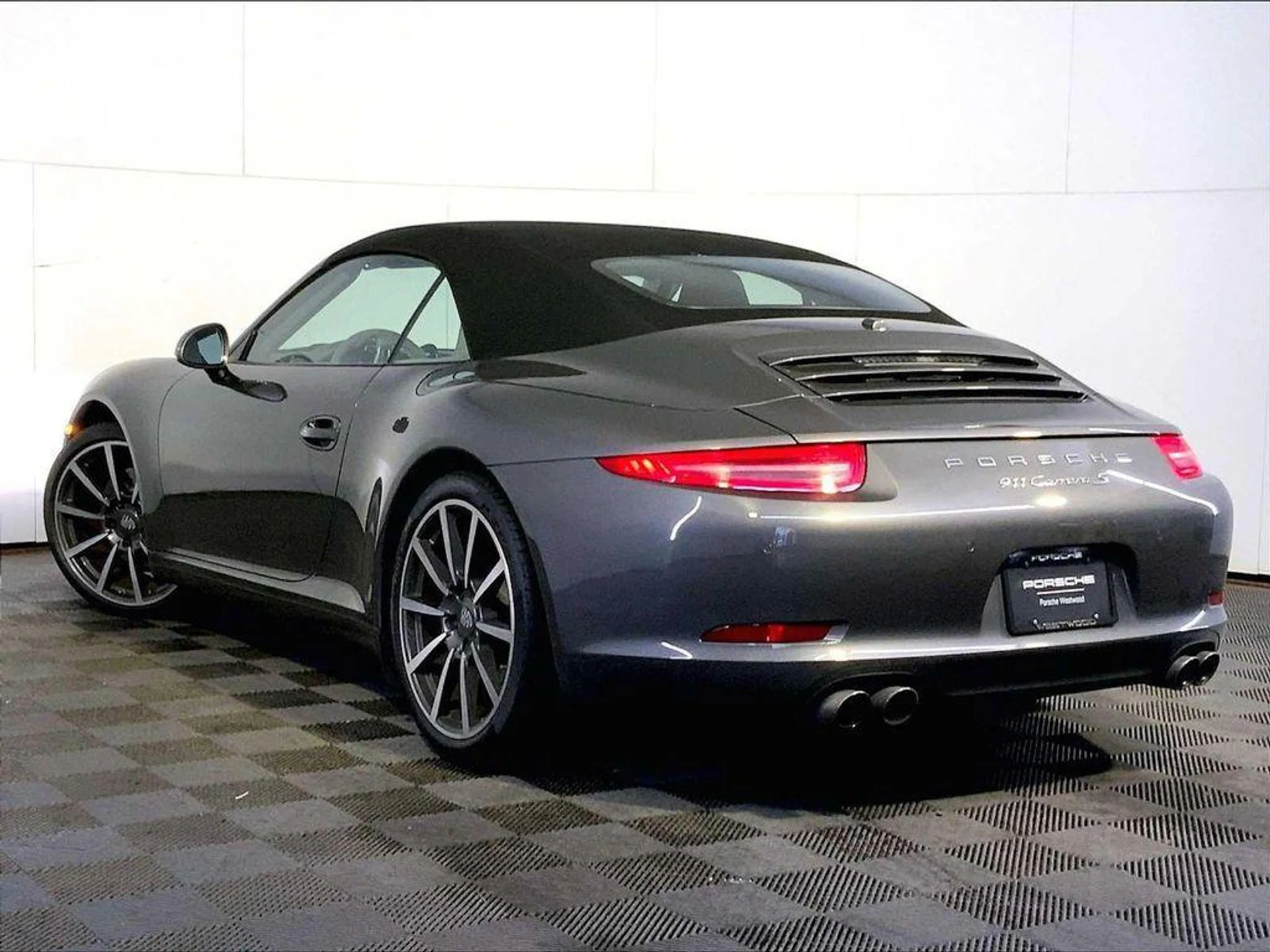 mph002_378100725_QG_Cd_Bd_Z9e9_N_Nl_Bv_T9_I1n_B2_Mx_Zg_873c642ca2