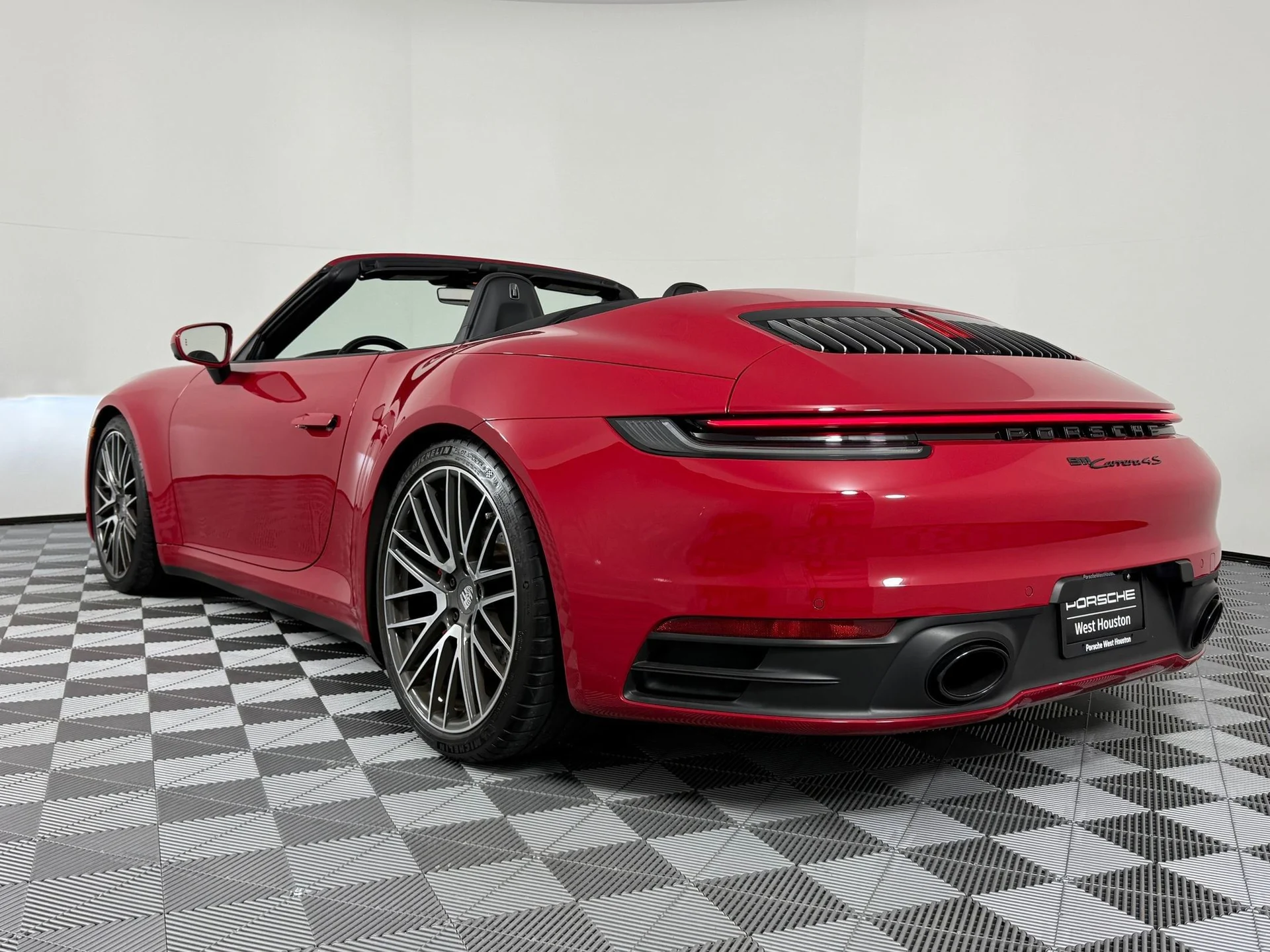 mph002_3783173182_71112097a2083426310a67f632cc1394x_8d81fe0552