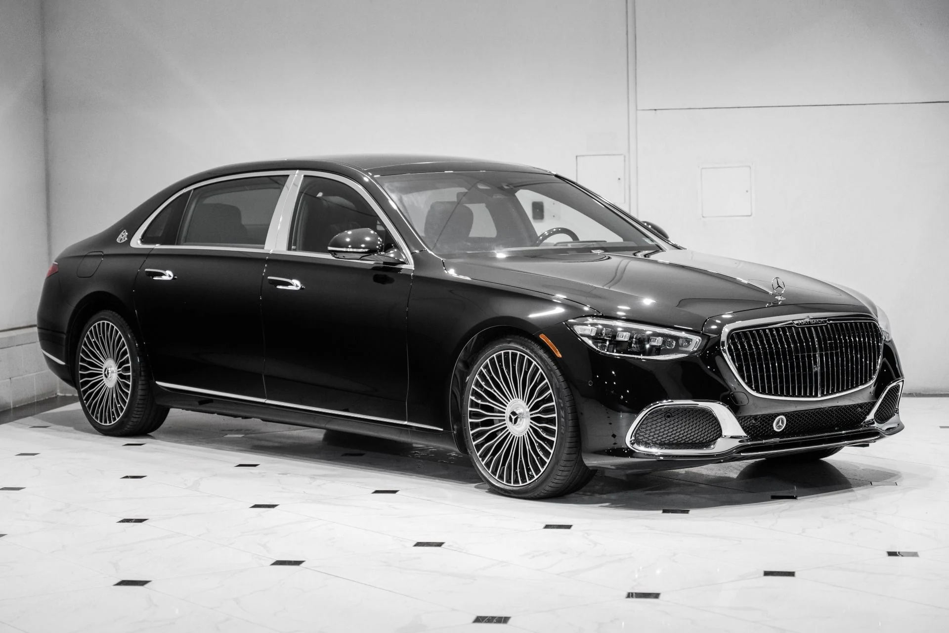 mph002_3788145288_Used_2024_Mercedes_Benz_S_Class_Maybach_S_580_1790005674_fc69954c66