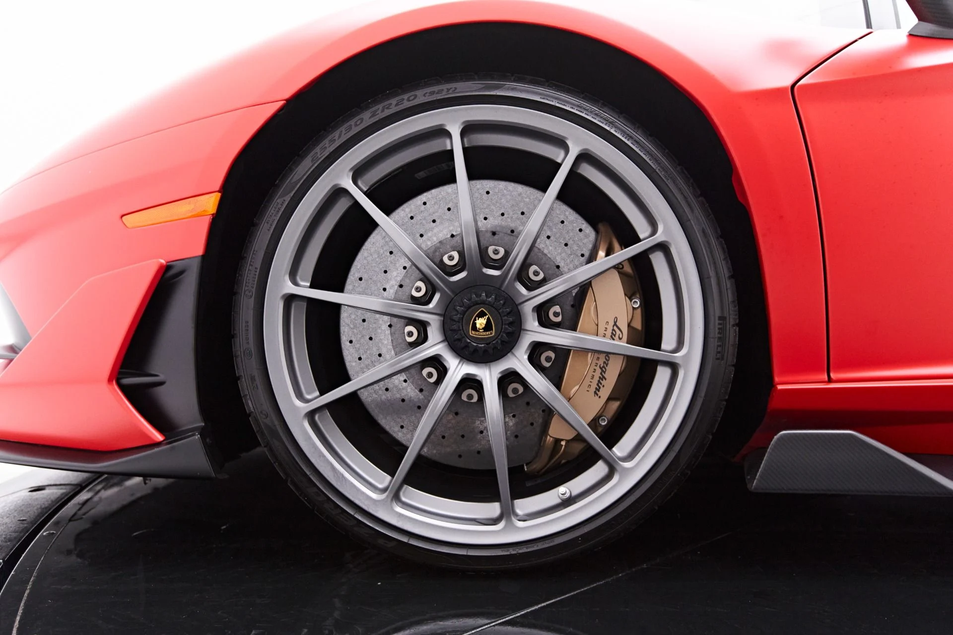mph002_3789554627_Used_2019_Lamborghini_Aventador_SVJ_Base_1660667507_2cf2603d6b