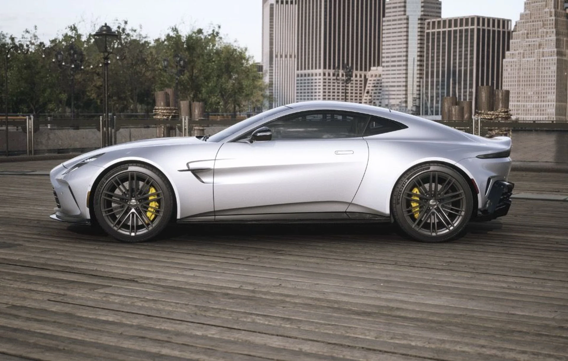 mph002_379925746_New_2026_Aston_Martin_Vantage_f0596f8d33