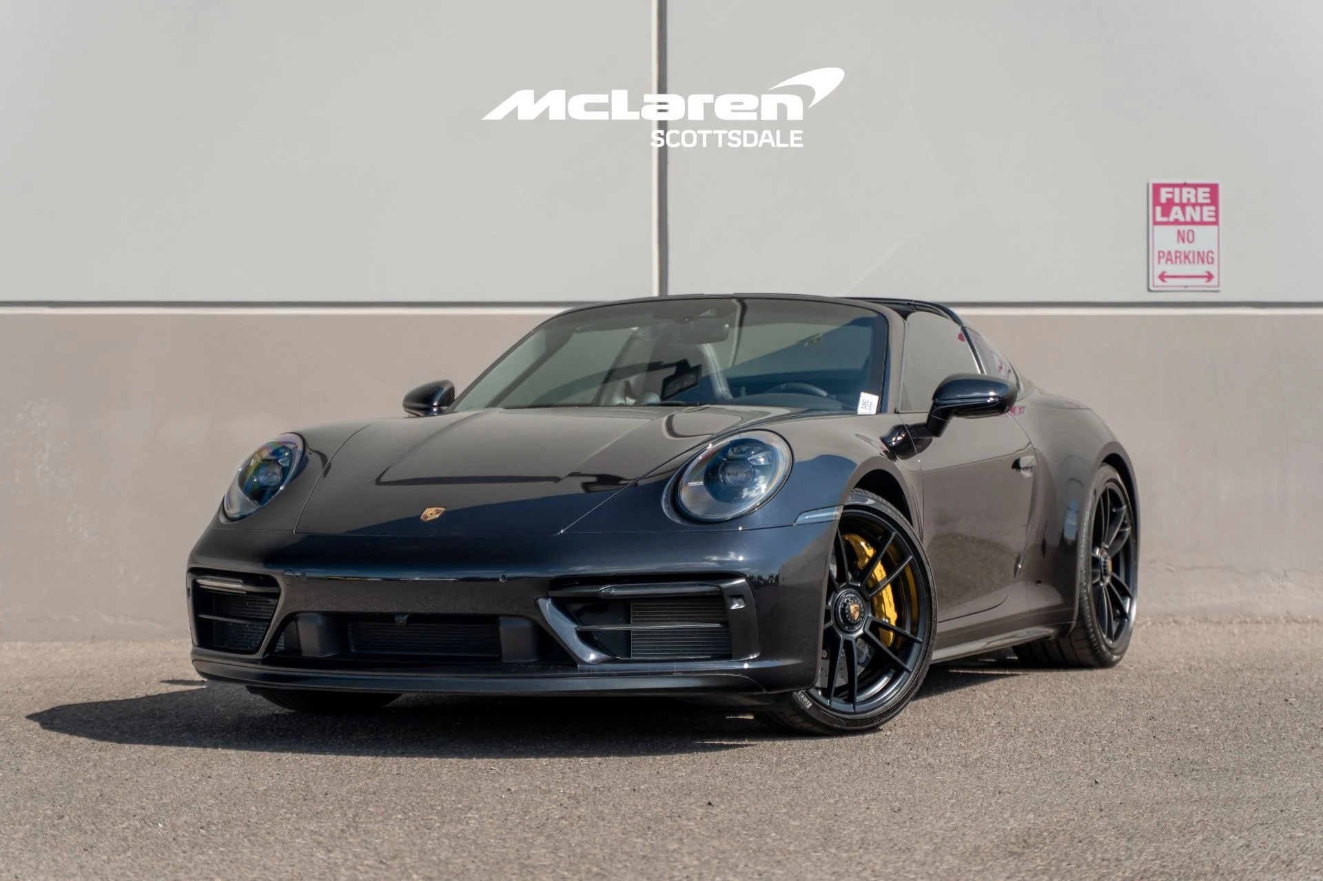 mph002_3807109625_Used_2024_PORSCHE_911_1775537519_bca7740f96