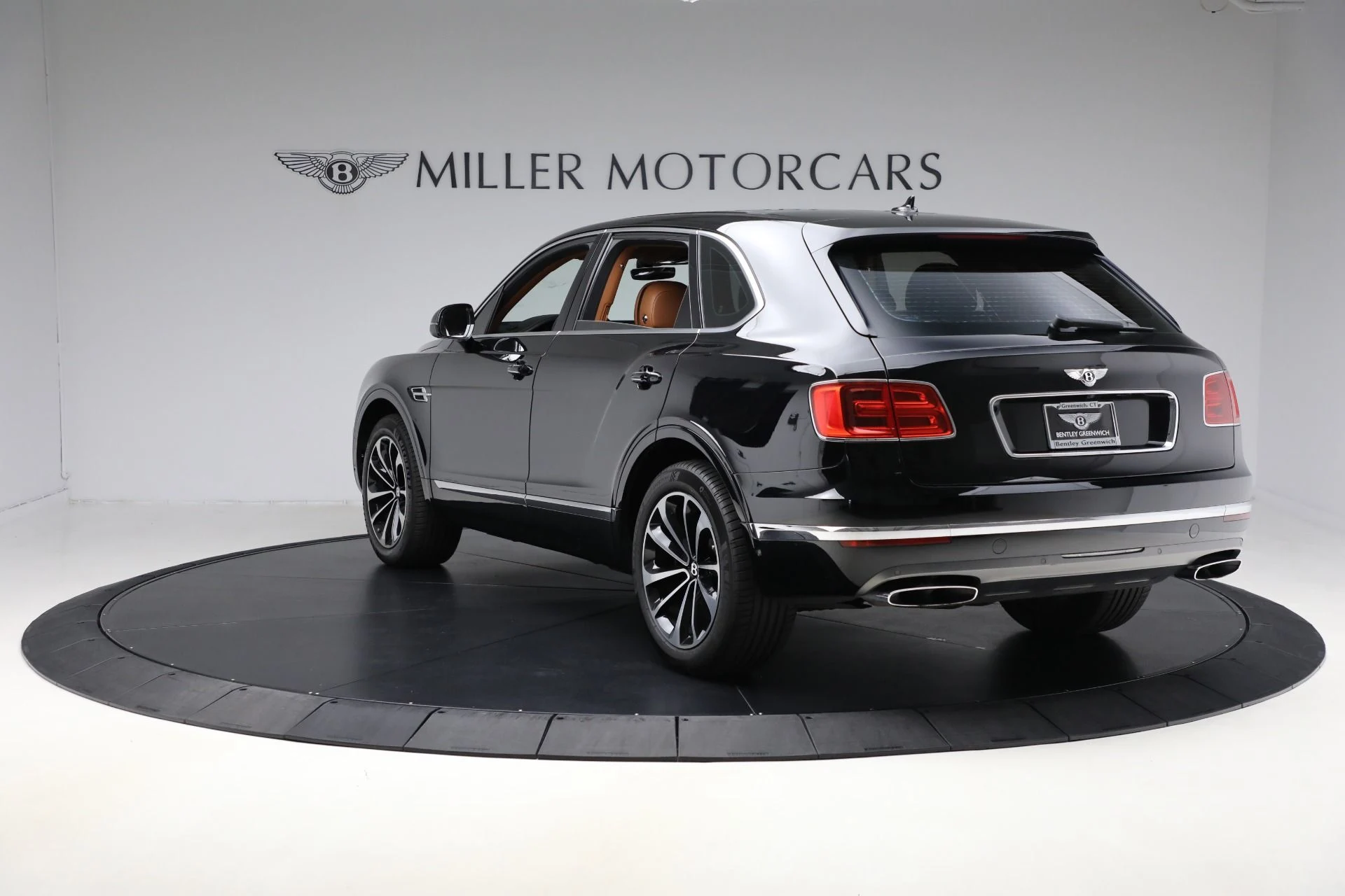 mph002_381284349_Used_2018_Bentley_Bentayga_W12_Onyx_Edition_1763217114_bd012eda23