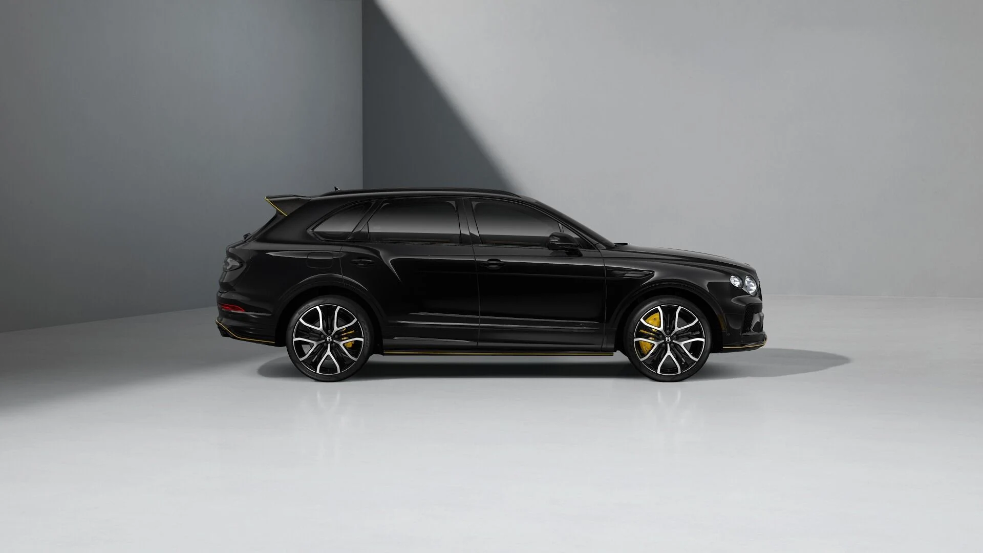 mph002_3823640213_New_2026_Bentley_Bentayga_Speed_1781556480_555284ae19