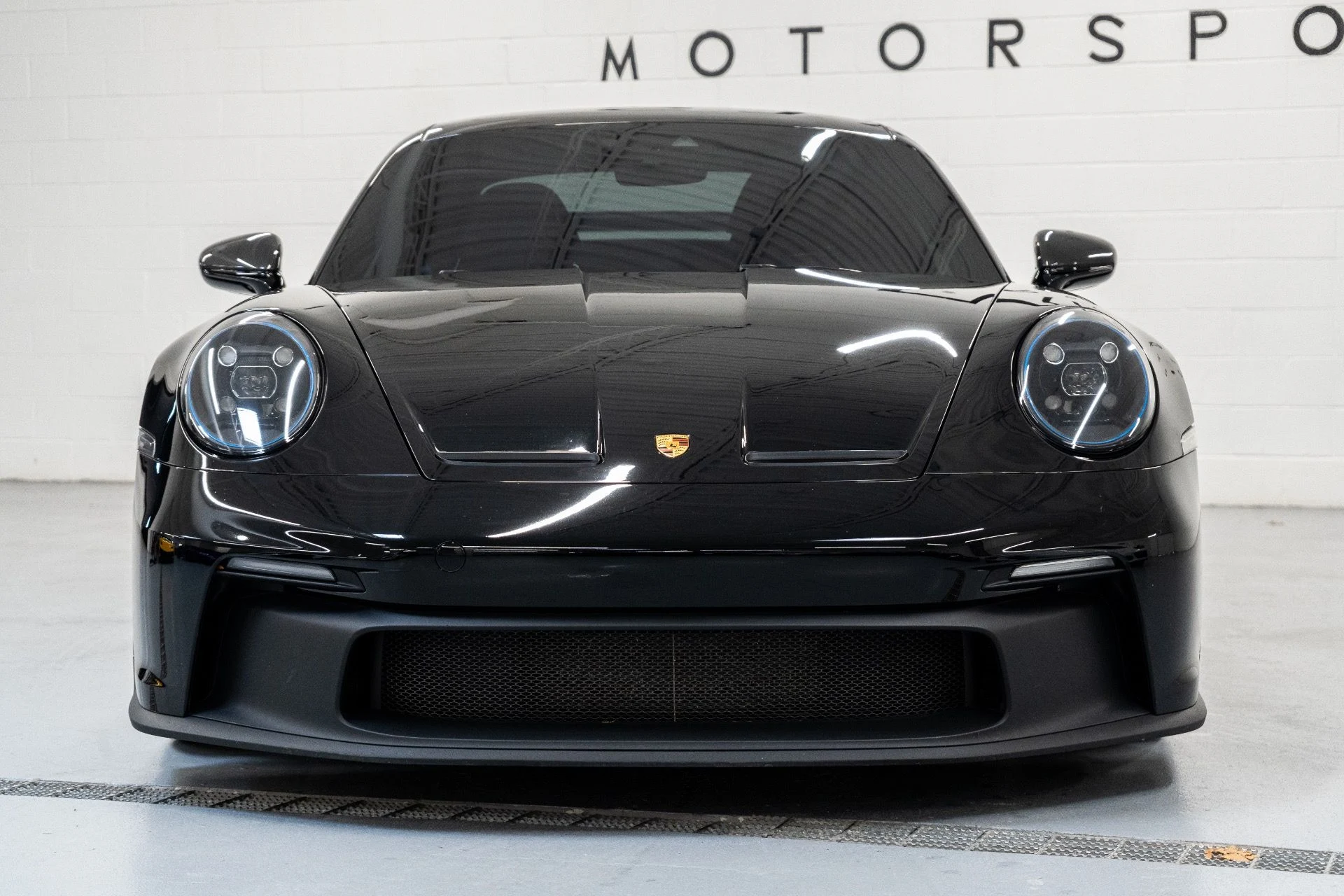 mph002_3826788688_Used_2022_Porsche_911_GT_3_1766000878_96416561fb