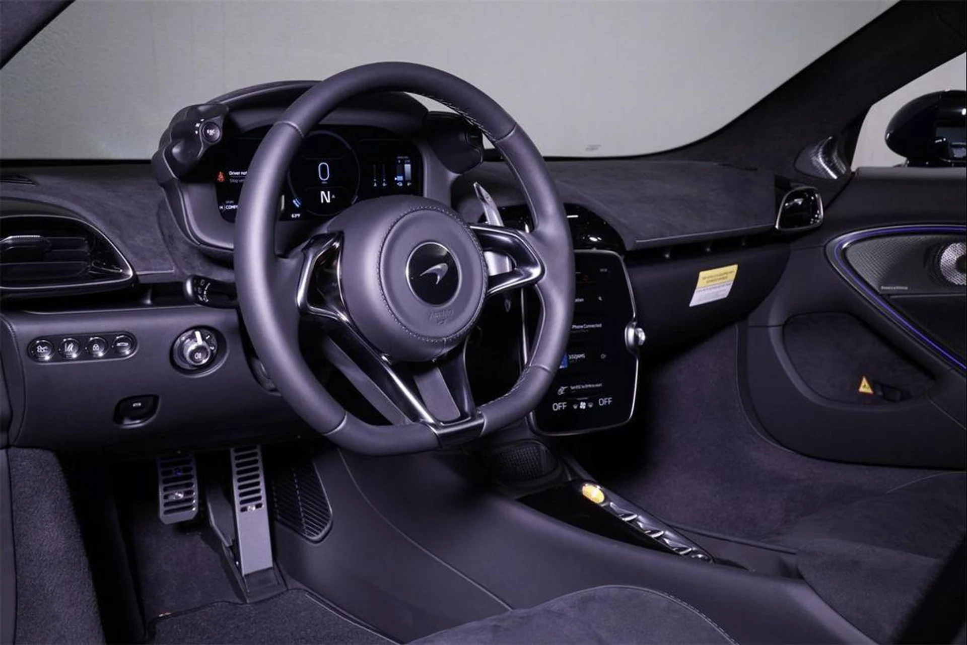 mph002_3828870119_Ez_Pwtjny_NM_1_S_Phq3_Y0_GXU_7_LMPIM_3102762e1b